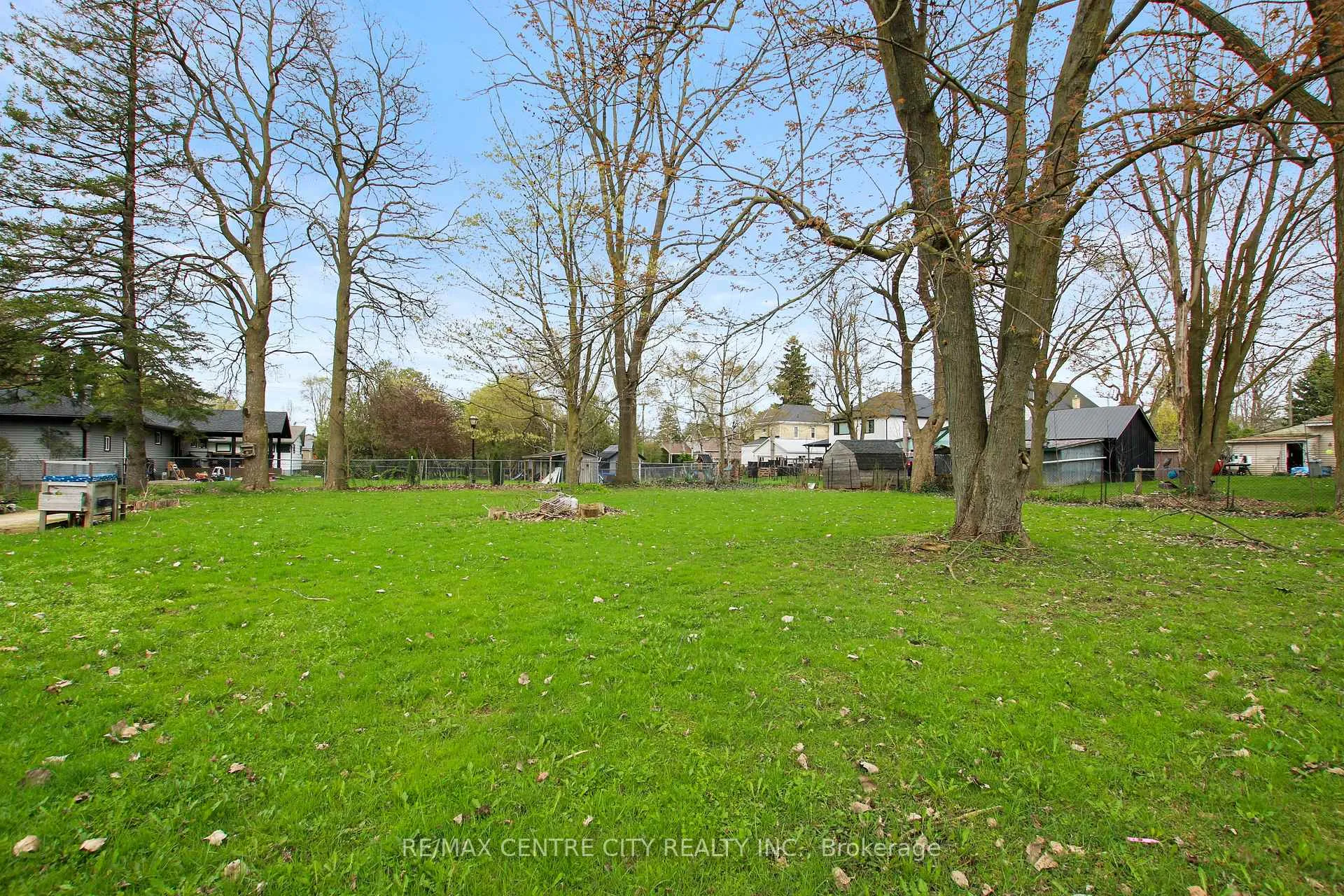 Photo 17 of 129 Duchess Avenue, Lucan Biddulph, Lucan — HOMEH