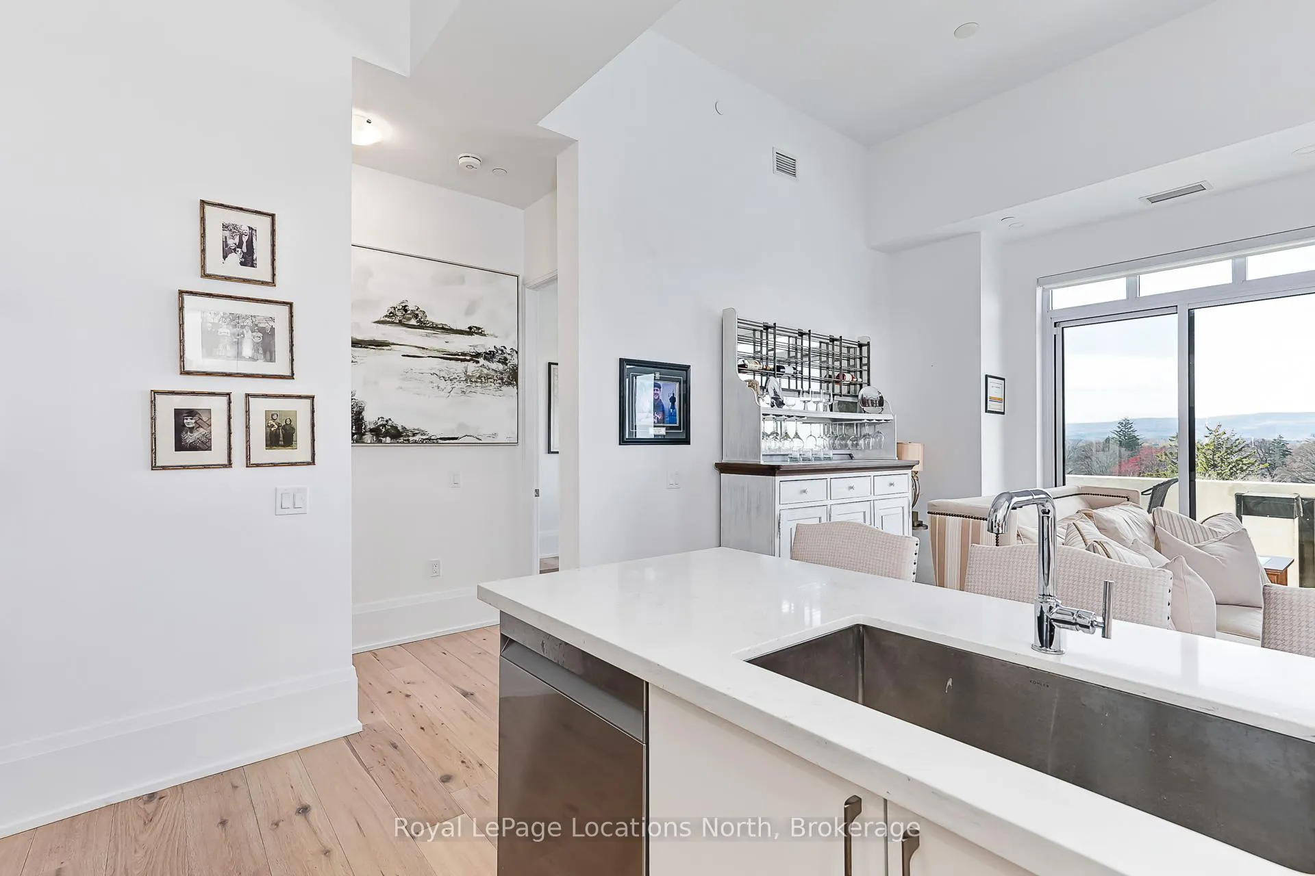 Photo 12 of Unit 609, 1 Hume Street E, Collingwood — HOMEH