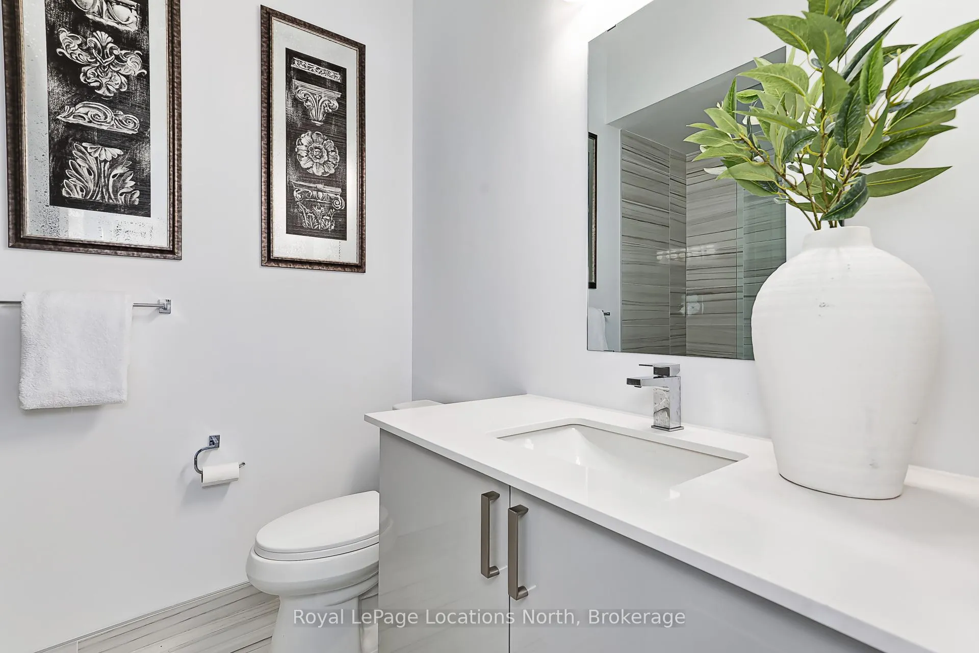 Photo 15 of Unit 609, 1 Hume Street E, Collingwood — HOMEH