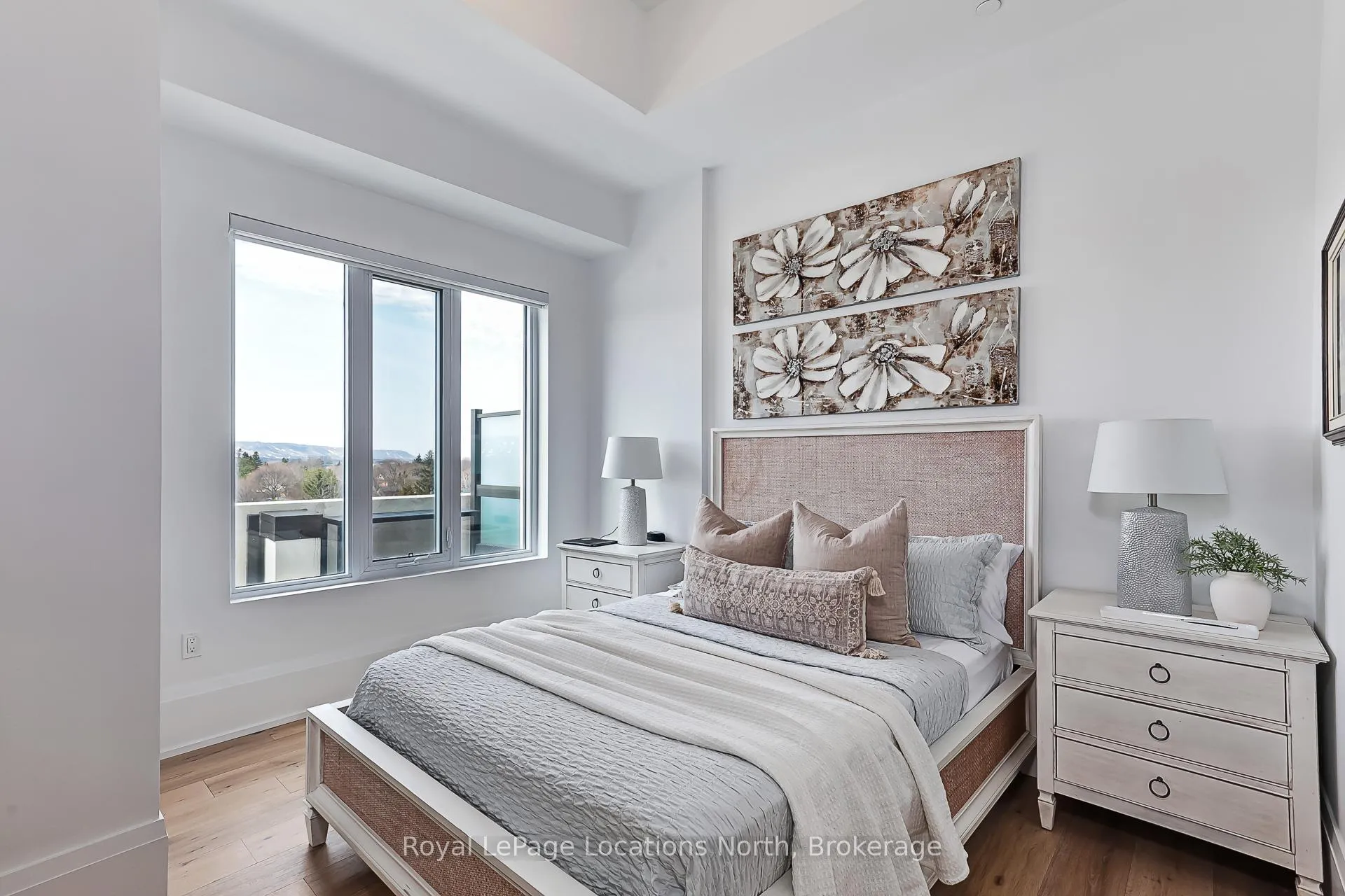 Photo 17 of Unit 609, 1 Hume Street E, Collingwood — HOMEH
