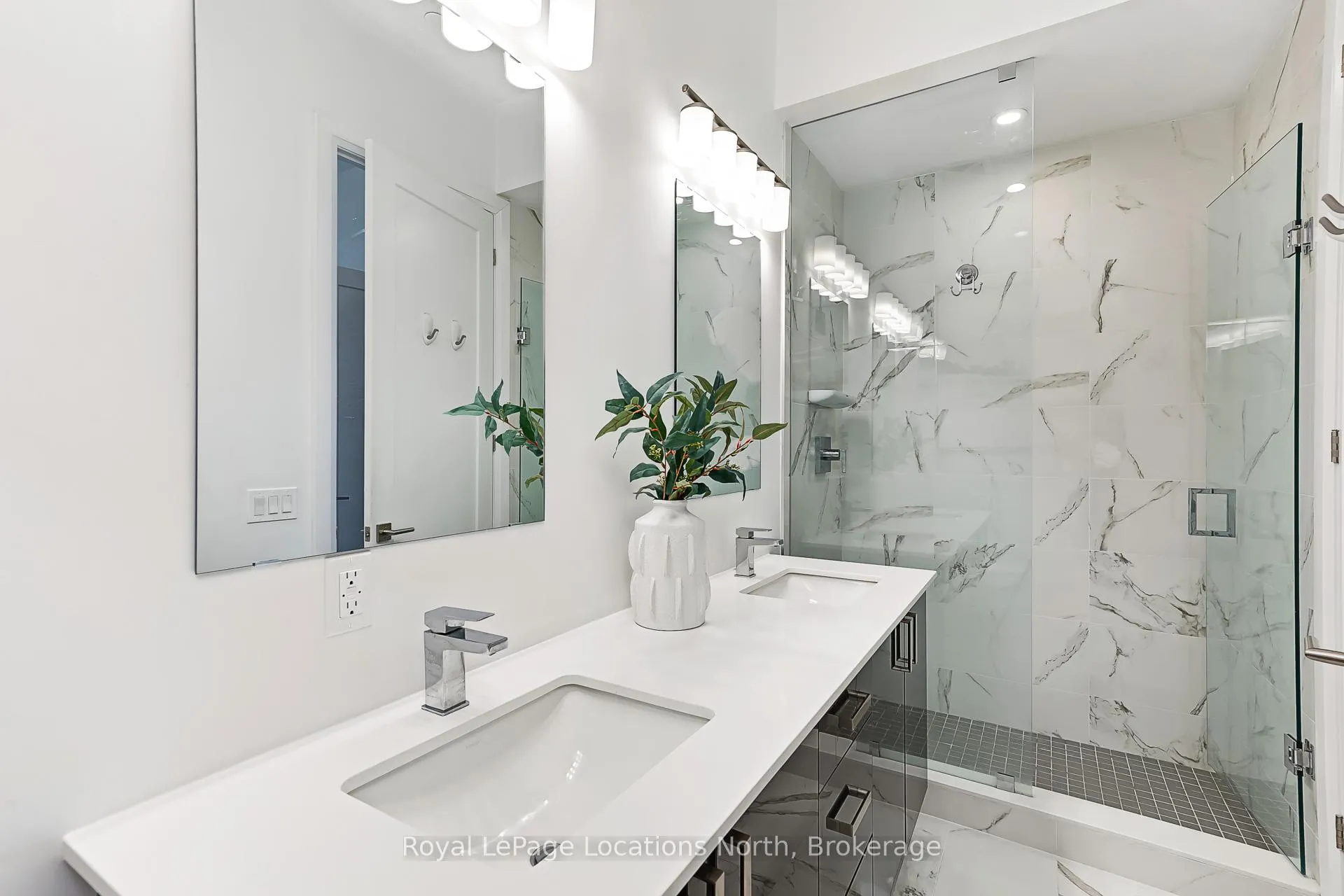 Photo 20 of Unit 609, 1 Hume Street E, Collingwood — HOMEH