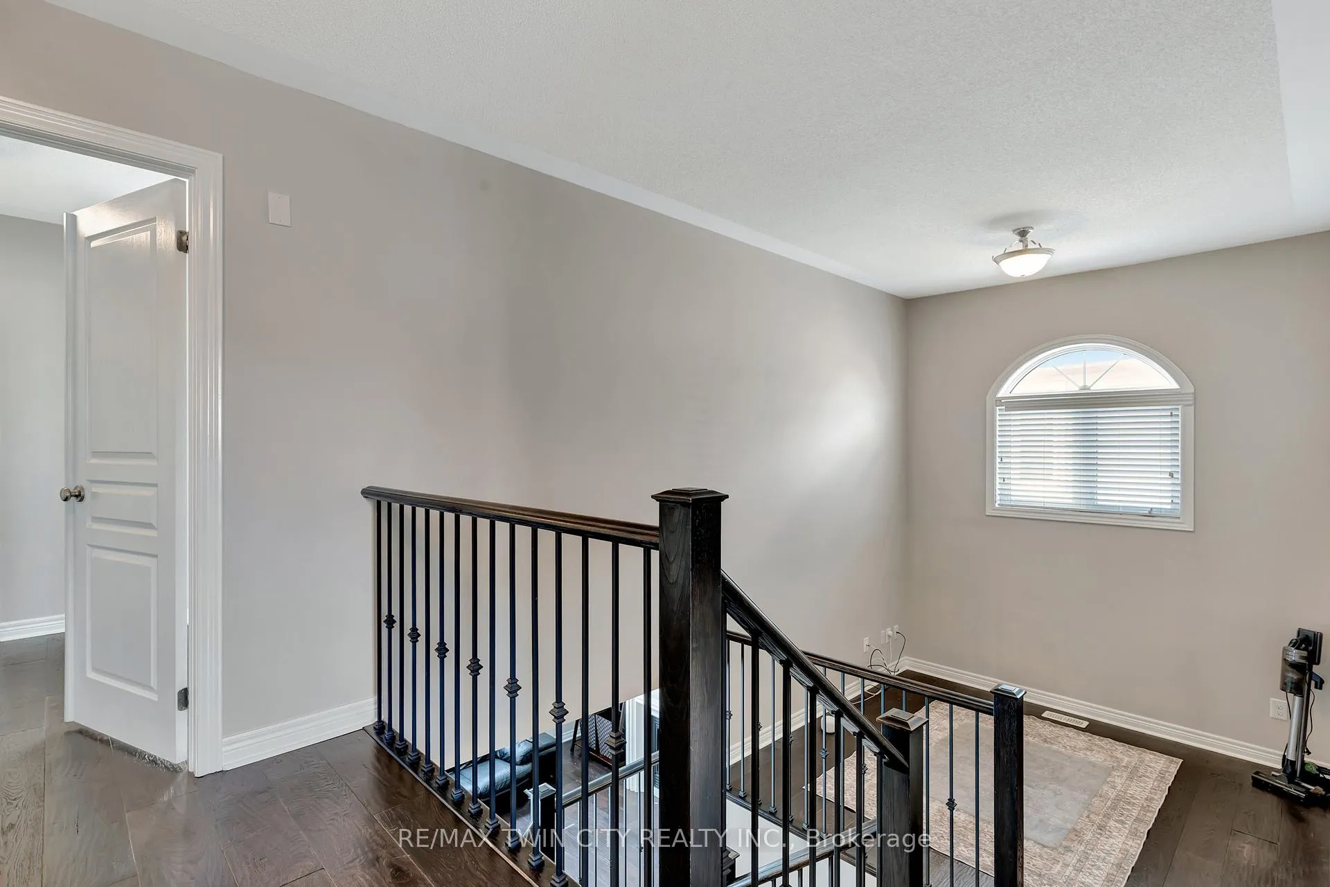 Photo 22 of 513 Terrington Crescent, Kitchener — HOMEH