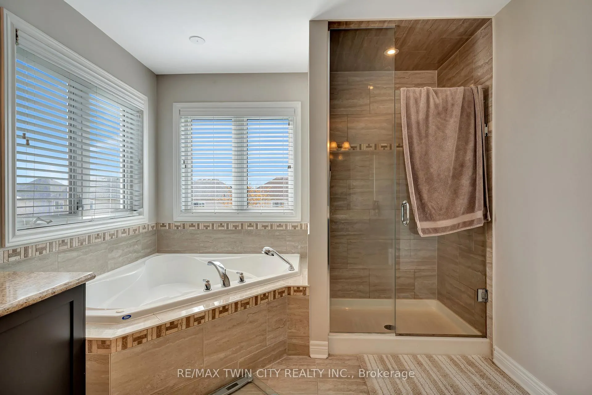 Photo 27 of 513 Terrington Crescent, Kitchener — HOMEH
