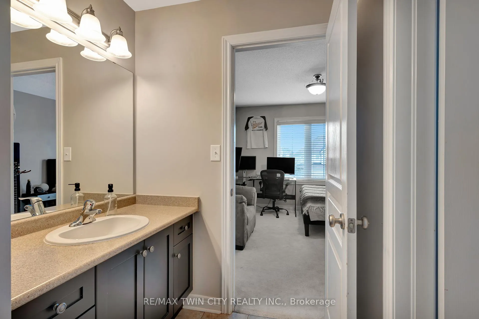 Photo 30 of 513 Terrington Crescent, Kitchener — HOMEH