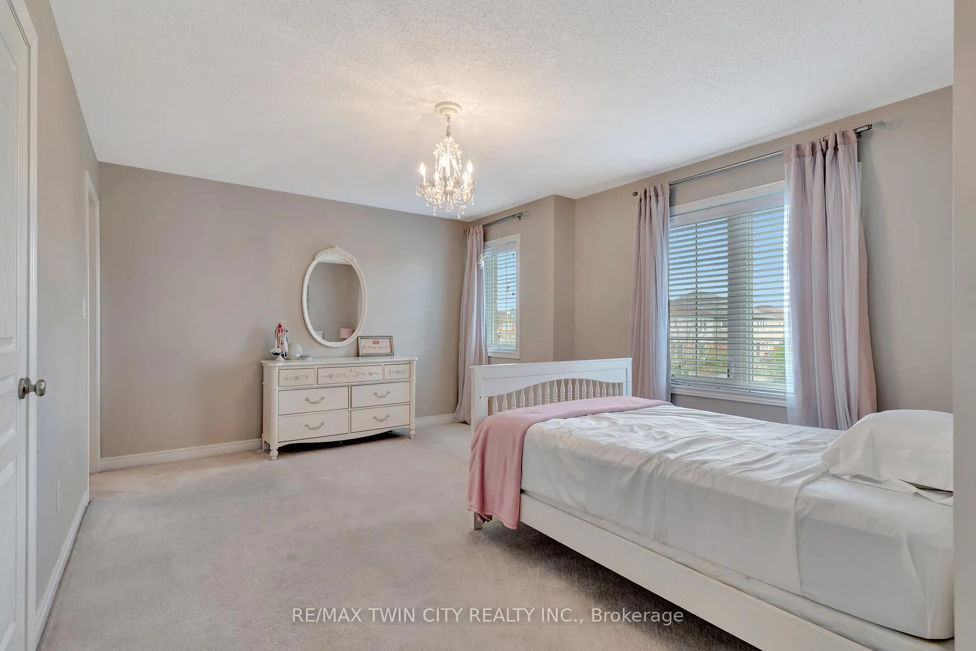 Photo 34 of 513 Terrington Crescent, Kitchener — HOMEH