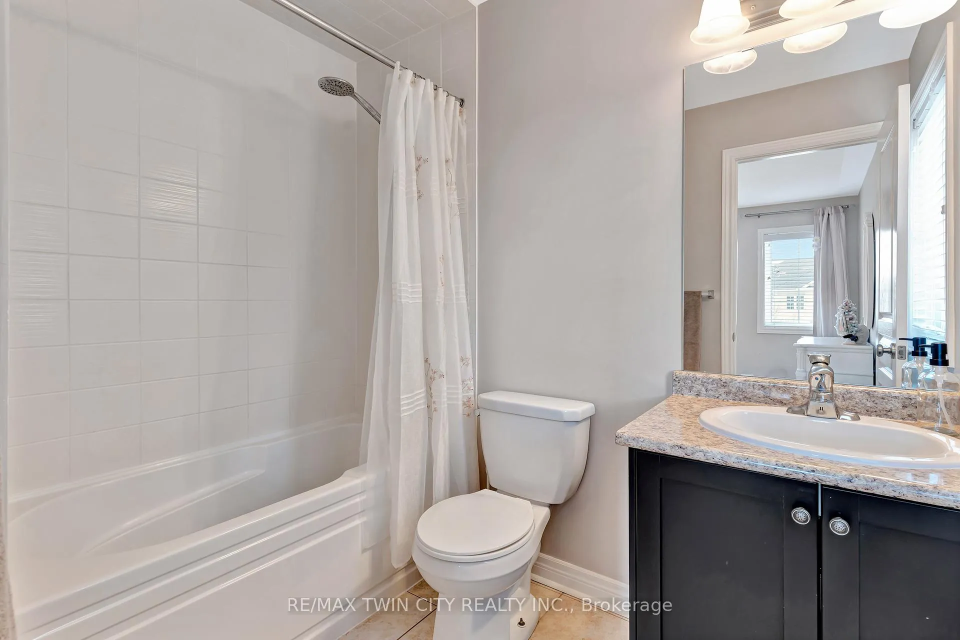Photo 35 of 513 Terrington Crescent, Kitchener — HOMEH