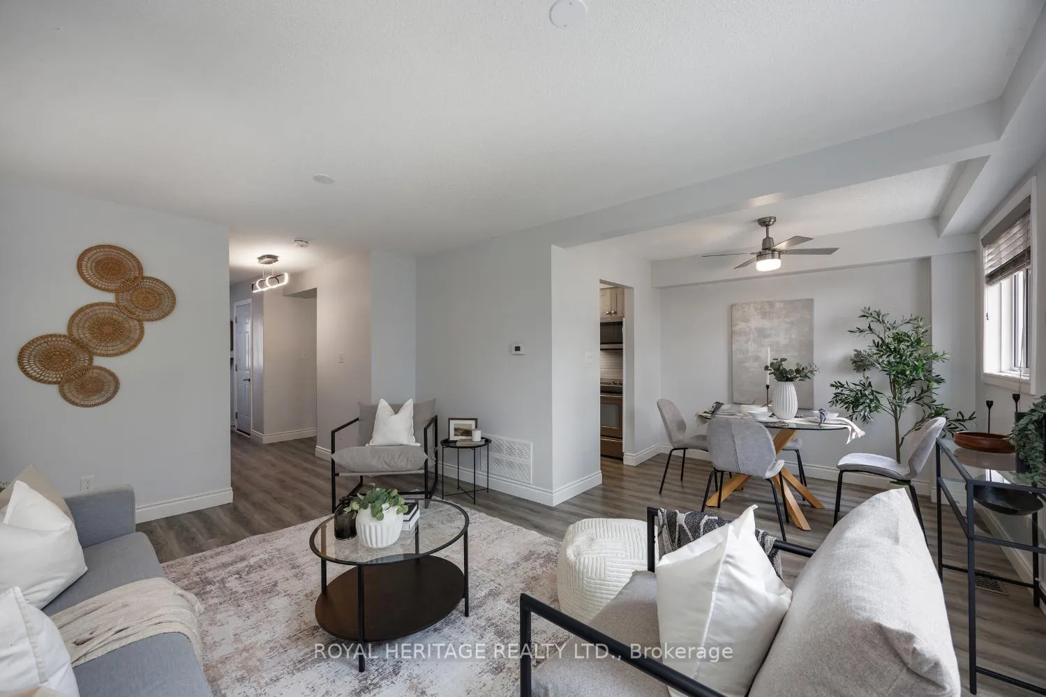 Photo 10 of Unit 2, 721 Cricklewood Drive, Oshawa, Pinecrest — HOMEH