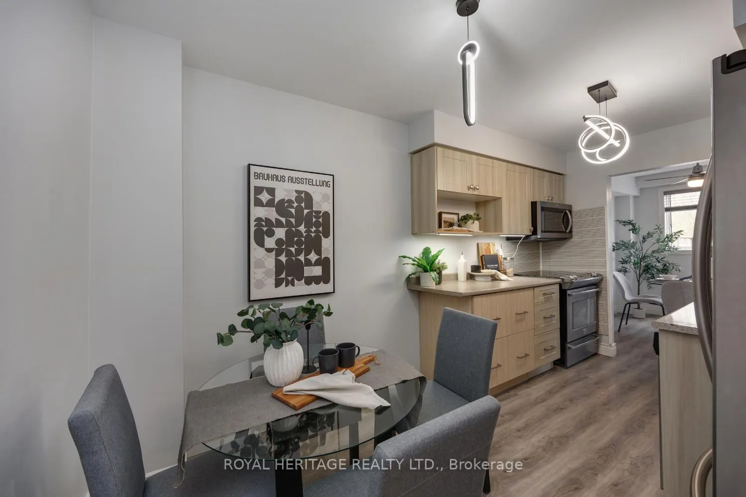 Photo 25 of Unit 2, 721 Cricklewood Drive, Oshawa, Pinecrest — HOMEH