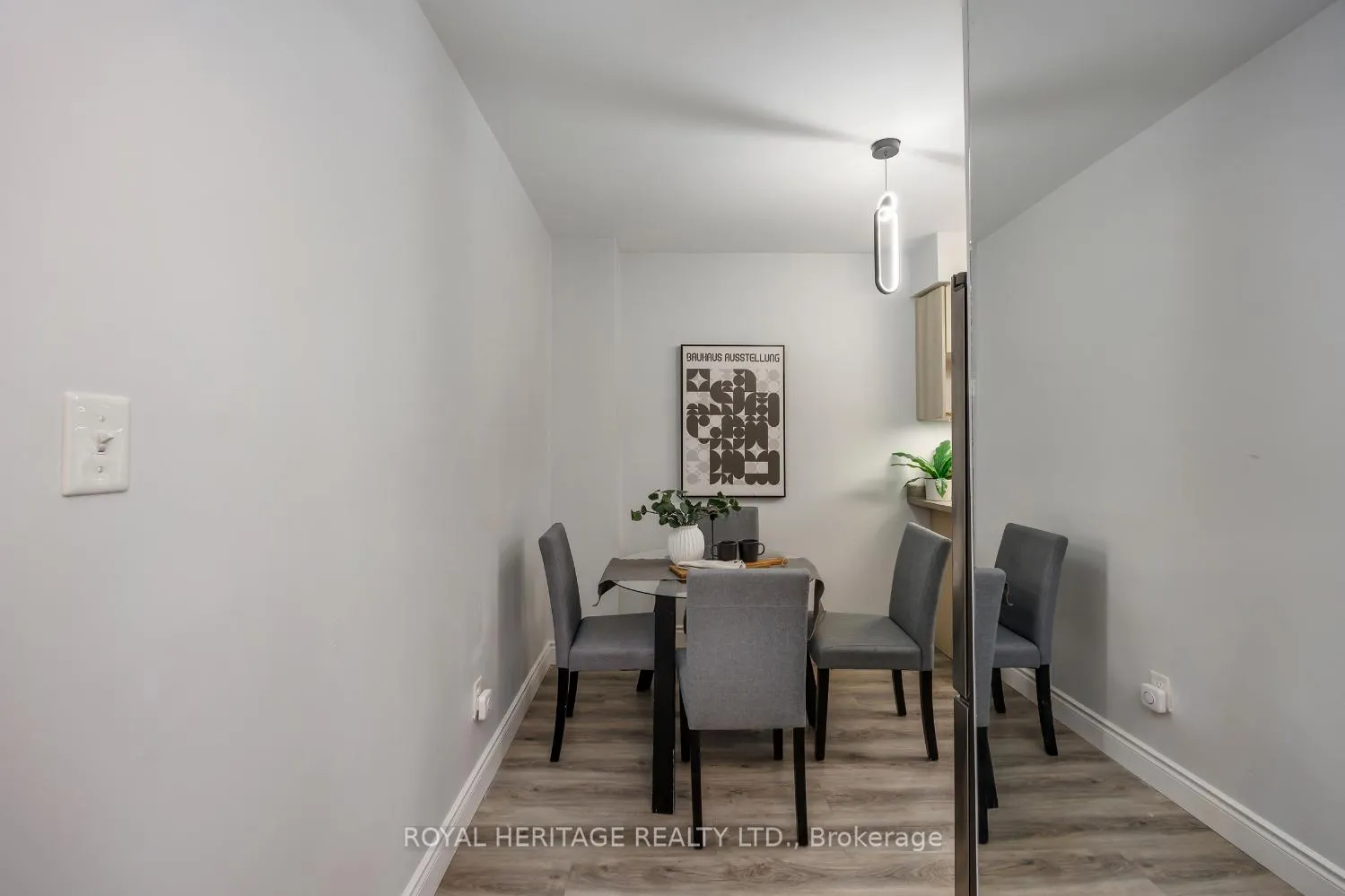 Photo 29 of Unit 2, 721 Cricklewood Drive, Oshawa, Pinecrest — HOMEH