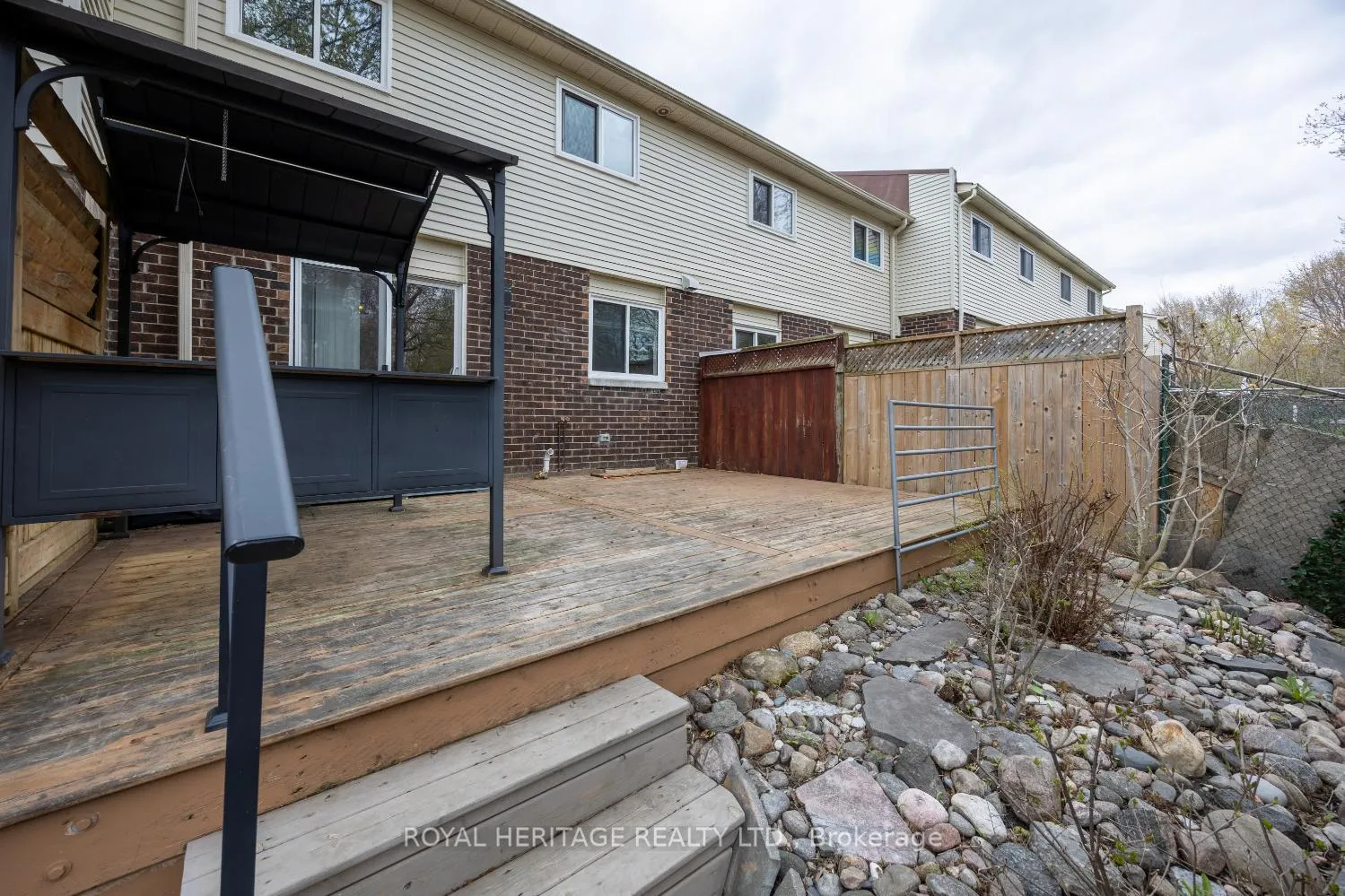 Photo 41 of Unit 2, 721 Cricklewood Drive, Oshawa, Pinecrest — HOMEH