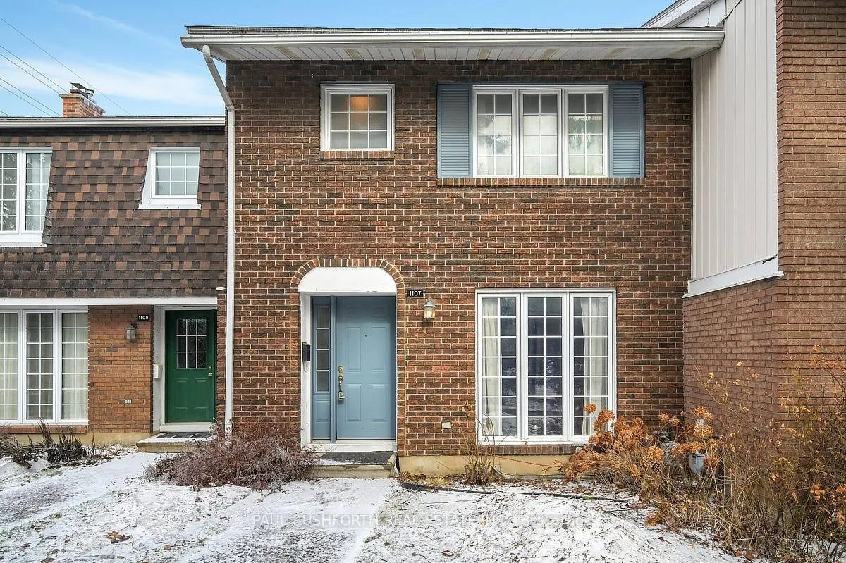 Front of 1107 Meadowlands Drive