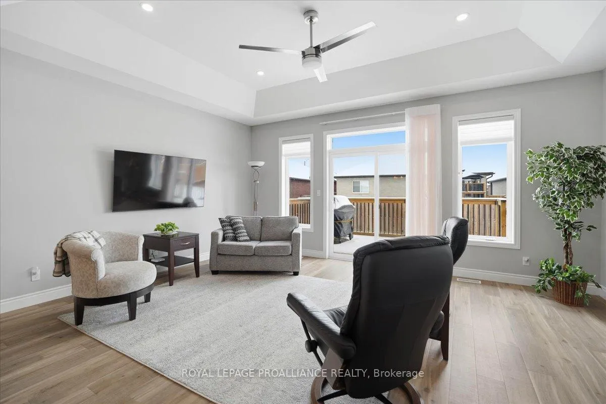 Photo 10 of 83 Covington Crescent, Belleville, Thurlow Ward — HOMEH