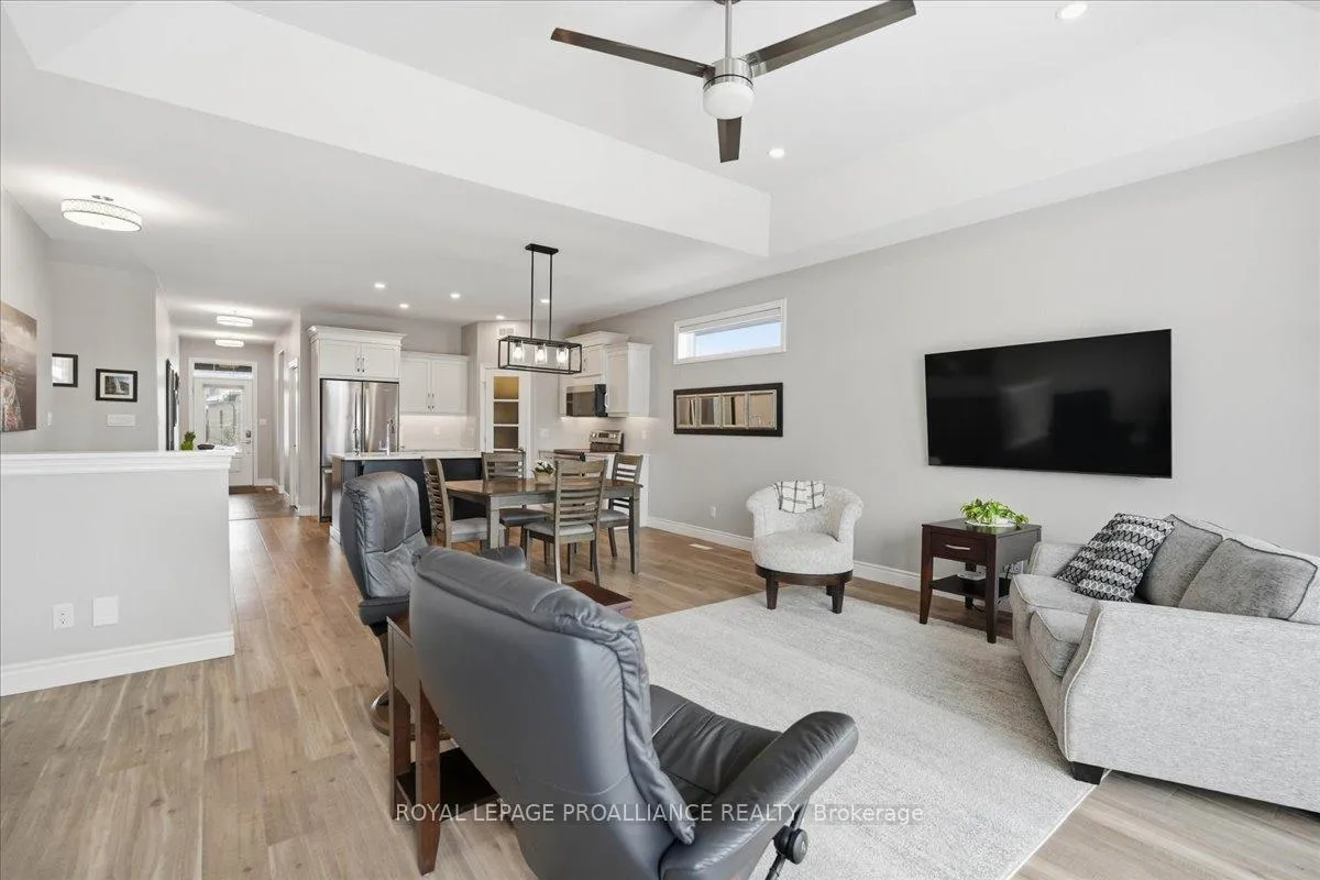 Photo 11 of 83 Covington Crescent, Belleville, Thurlow Ward — HOMEH