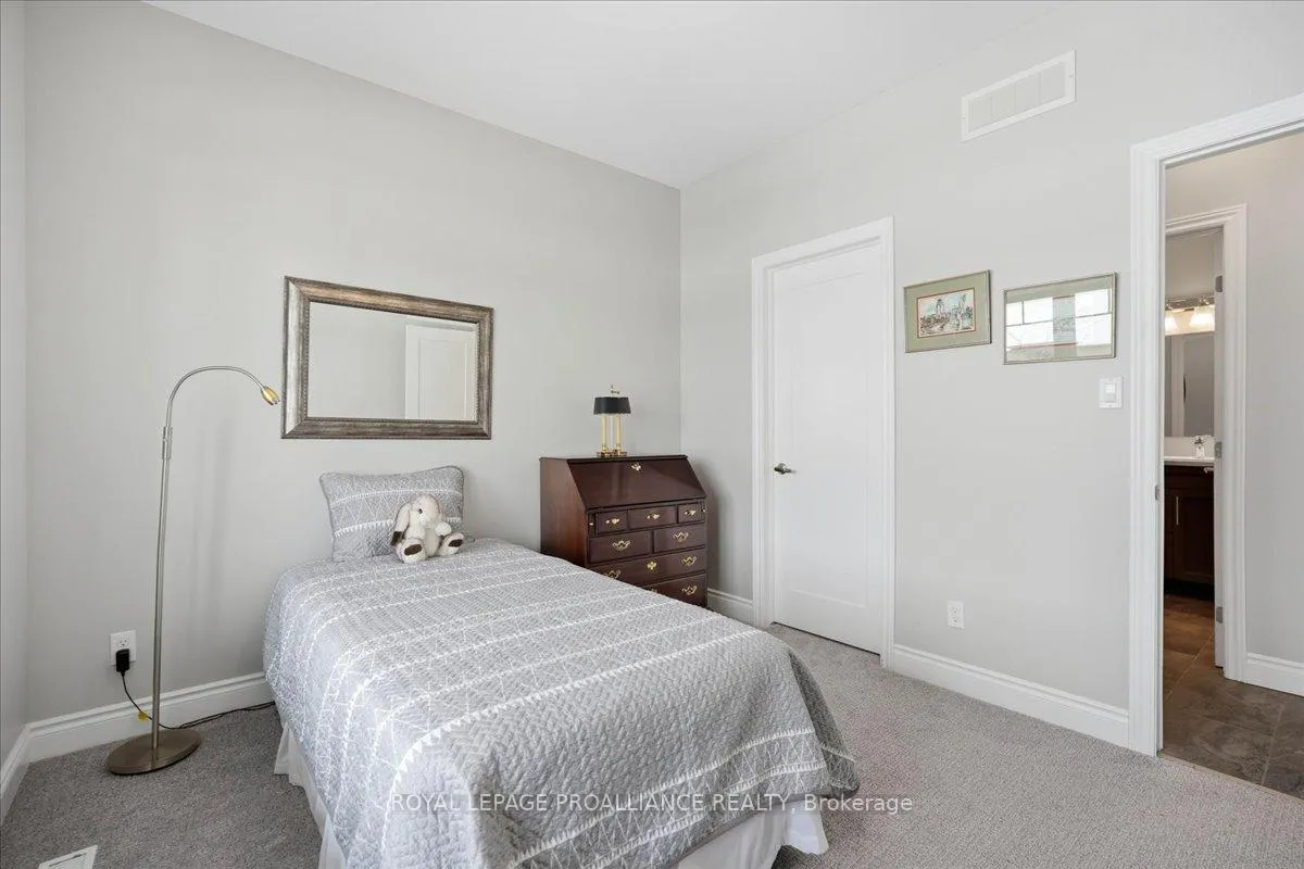 Photo 16 of 83 Covington Crescent, Belleville, Thurlow Ward — HOMEH