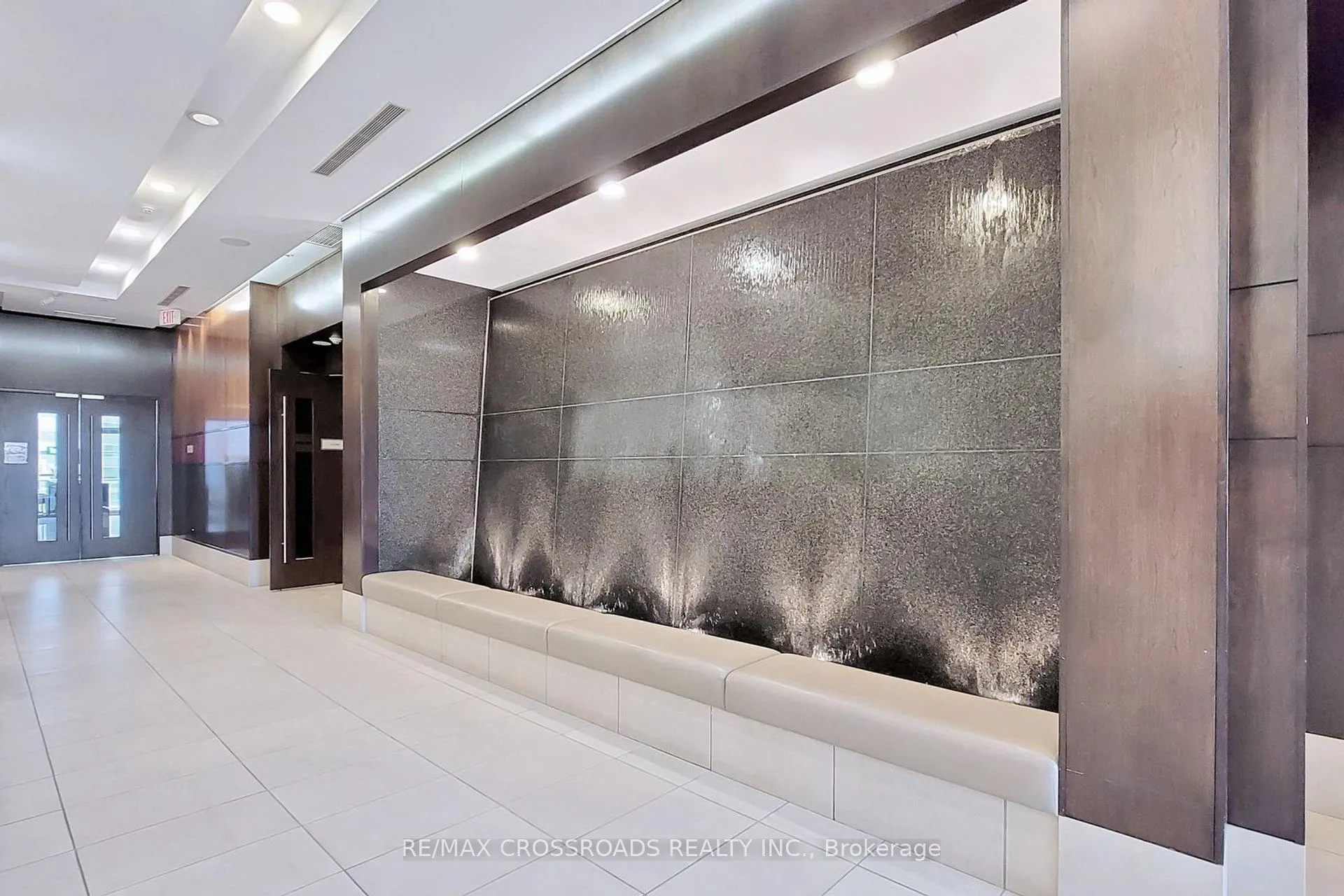 Photo 3 of Unit 1631, 33 Cox Boulevard, Markham, Unionville — HOMEH