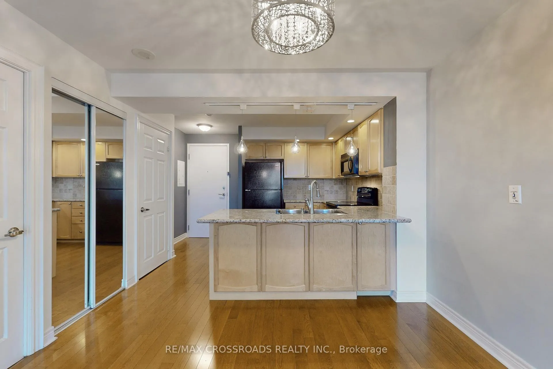 Photo 8 of Unit 1631, 33 Cox Boulevard, Markham, Unionville — HOMEH