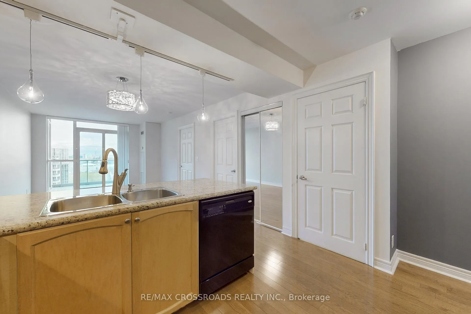 Photo 10 of Unit 1631, 33 Cox Boulevard, Markham, Unionville — HOMEH