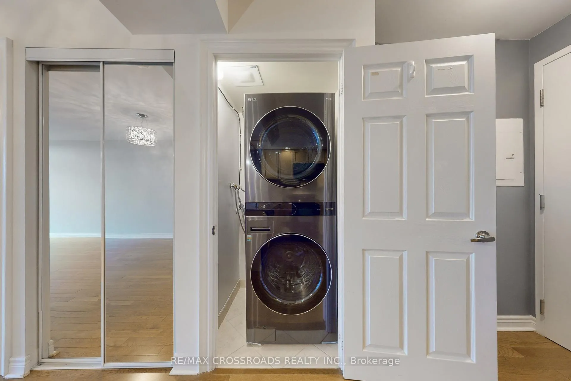 Photo 16 of Unit 1631, 33 Cox Boulevard, Markham, Unionville — HOMEH