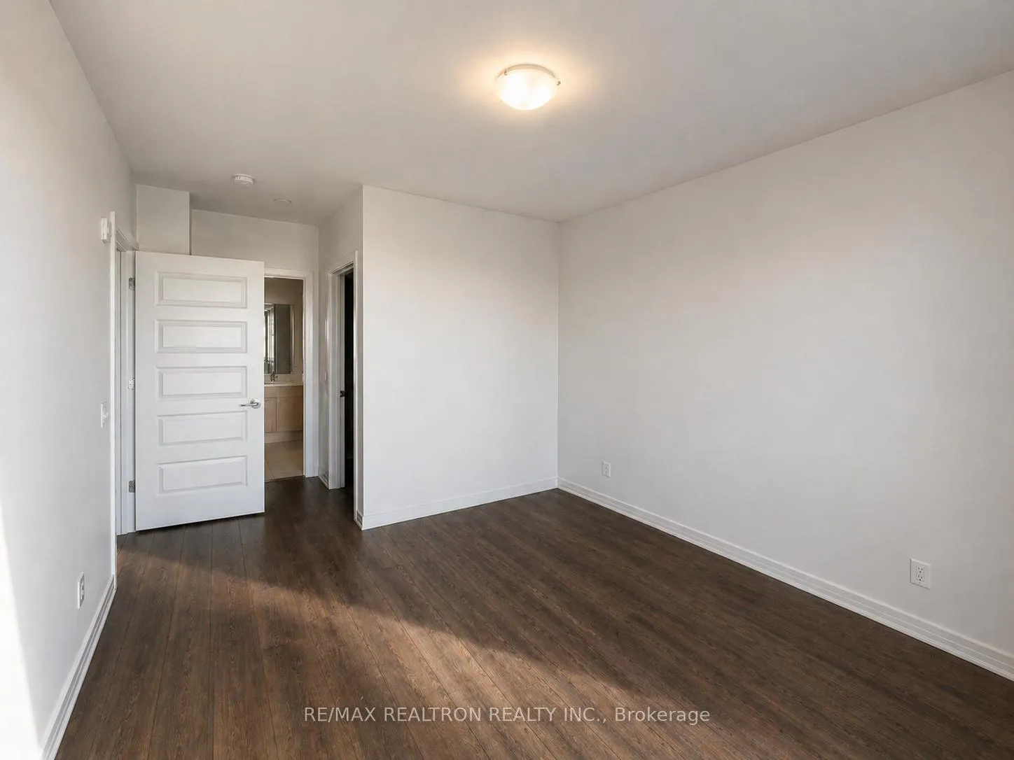 Photo 3 of Unit 401, 470 Gordon Krantz Avenue, Milton, Walker — HOMEH