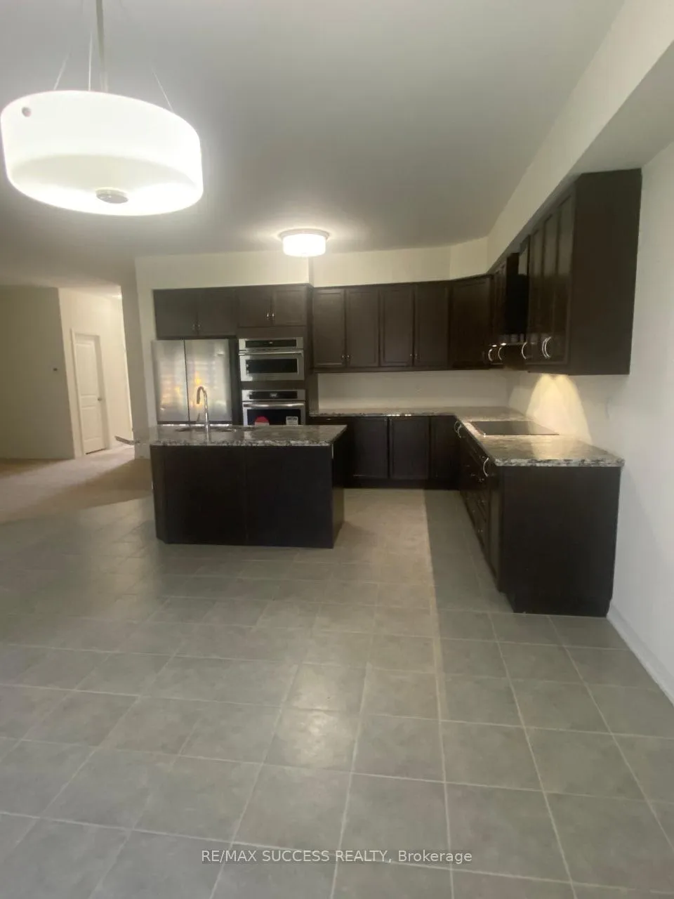 Photo 8 of 10 Waldron Street, Brantford — HOMEH