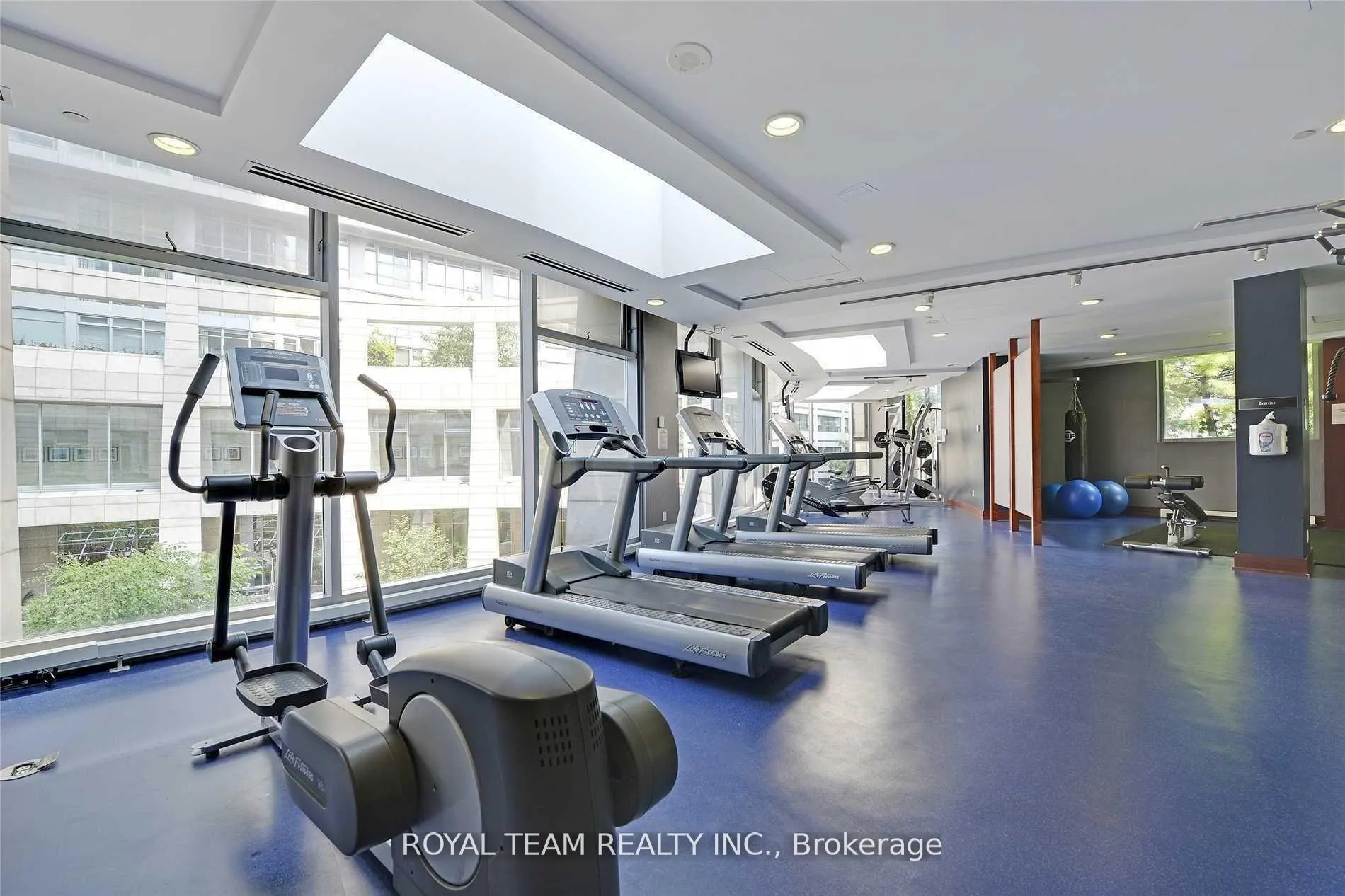 Photo 16 of Unit 2312, 2181 Yonge Street, Toronto, Mount Pleasant East — HOMEH