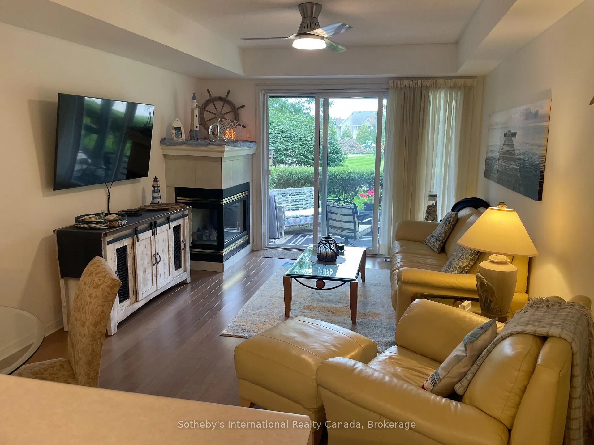 Photo 6 of 432 Mariners Way, Collingwood — HOMEH