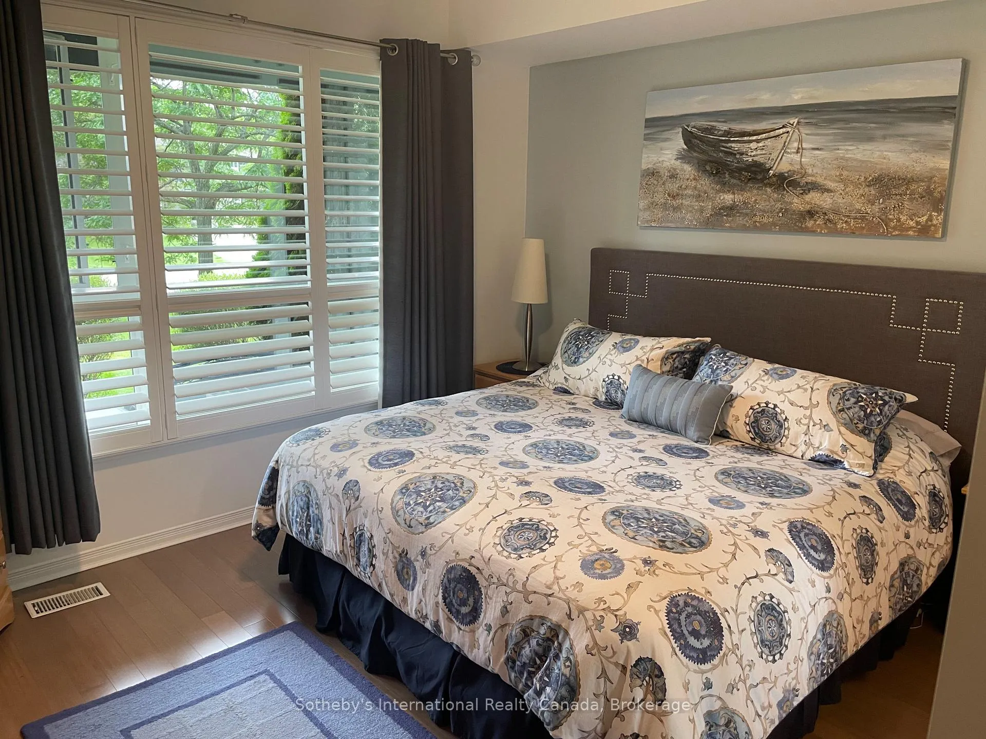 Photo 10 of 432 Mariners Way, Collingwood — HOMEH