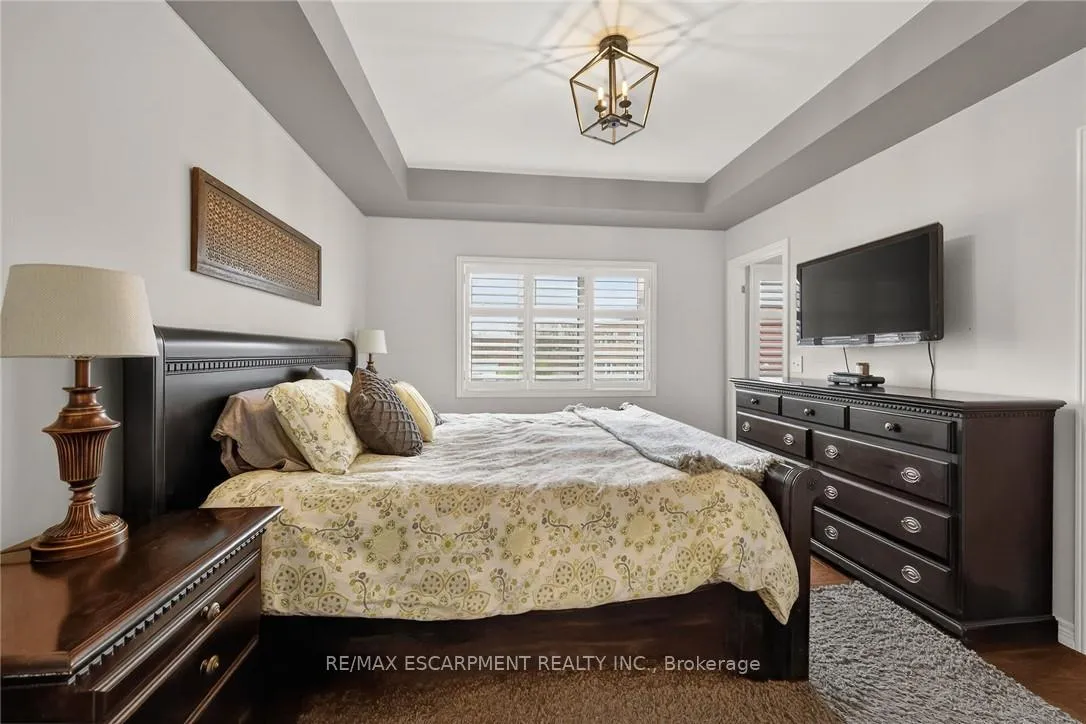 Photo 21 of 100 Narbonne Crescent, Hamilton, Stoney Creek Mountain — HOMEH