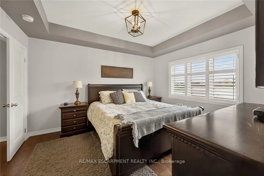 Photo 22 of 100 Narbonne Crescent, Hamilton, Stoney Creek Mountain — HOMEH