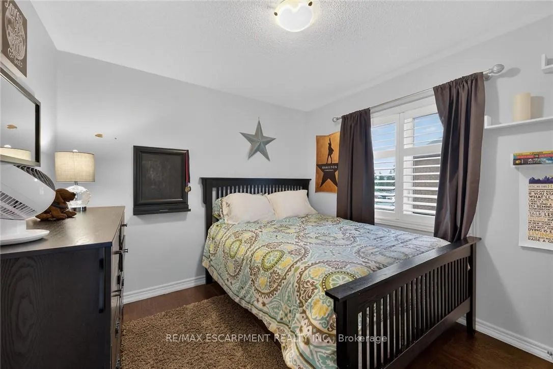 Photo 26 of 100 Narbonne Crescent, Hamilton, Stoney Creek Mountain — HOMEH