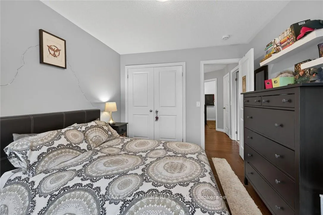 Photo 29 of 100 Narbonne Crescent, Hamilton, Stoney Creek Mountain — HOMEH