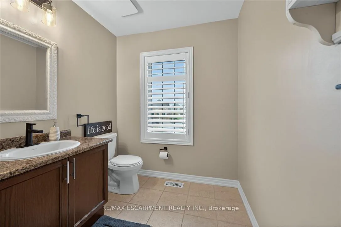 Photo 30 of 100 Narbonne Crescent, Hamilton, Stoney Creek Mountain — HOMEH