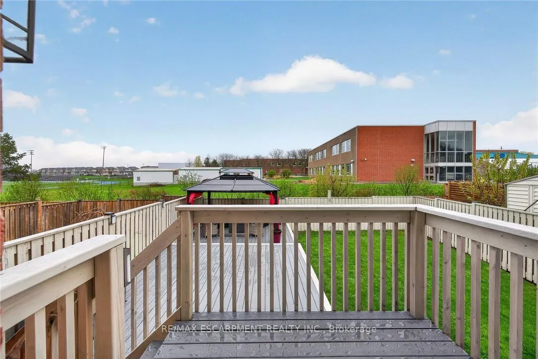 Photo 45 of 100 Narbonne Crescent, Hamilton, Stoney Creek Mountain — HOMEH