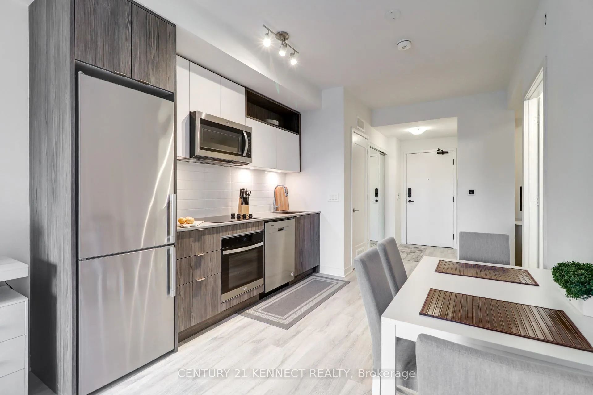 Photo 9 of Unit 504, 70 Princess Street, Toronto, Waterfront Communities — HOMEH