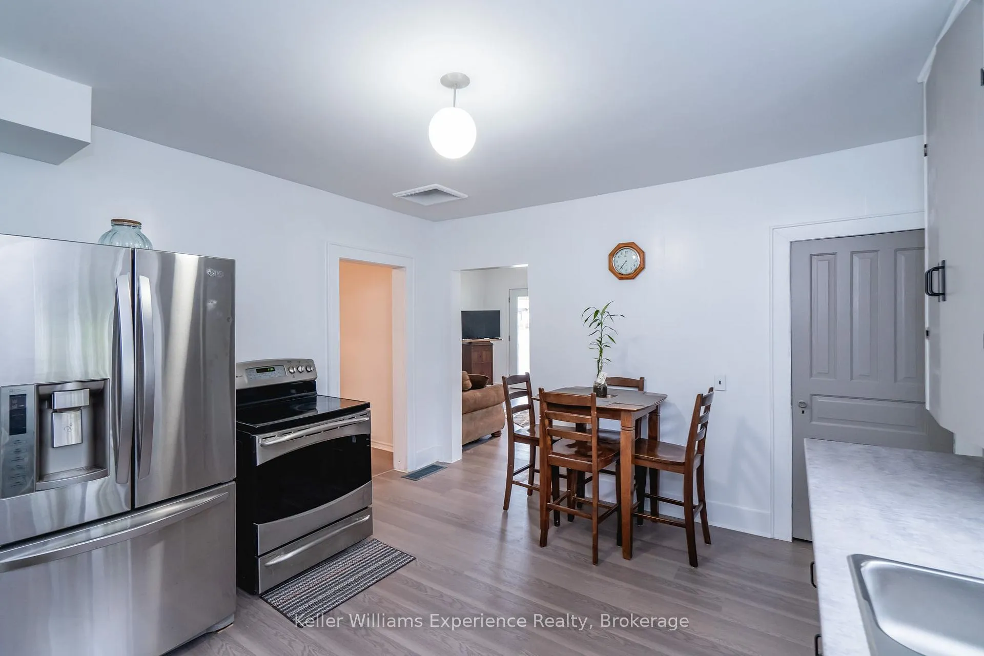 Photo 11 of 13 Toronto Avenue, South River — HOMEH