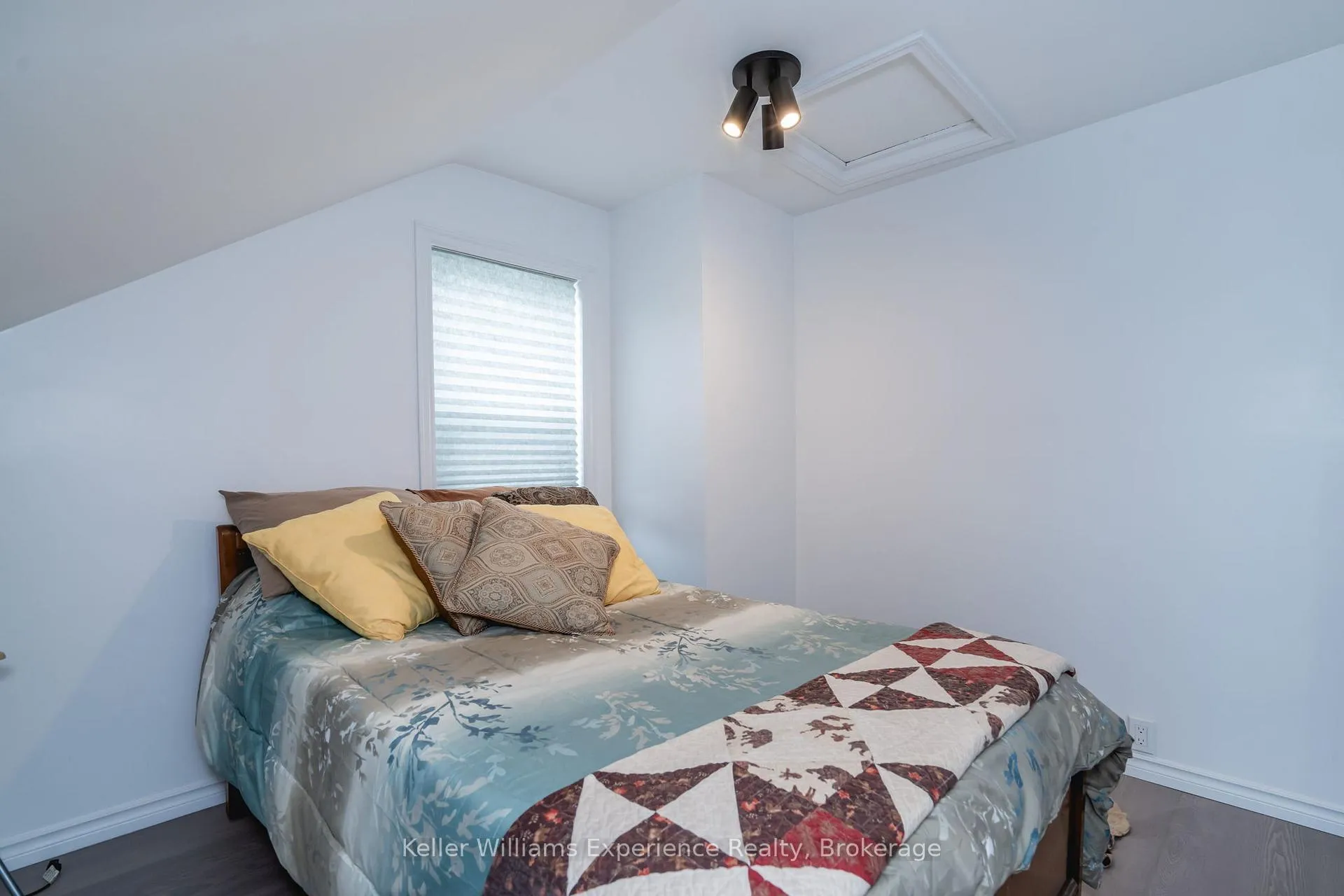 Photo 18 of 13 Toronto Avenue, South River — HOMEH