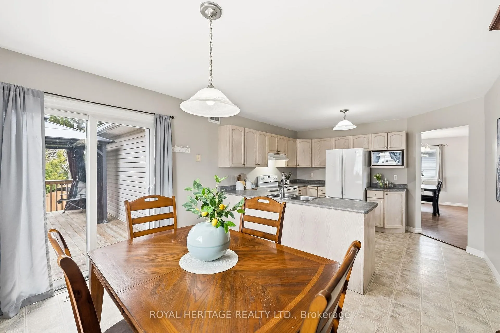 Photo 13 of 102 Raglan Street, Brighton — HOMEH