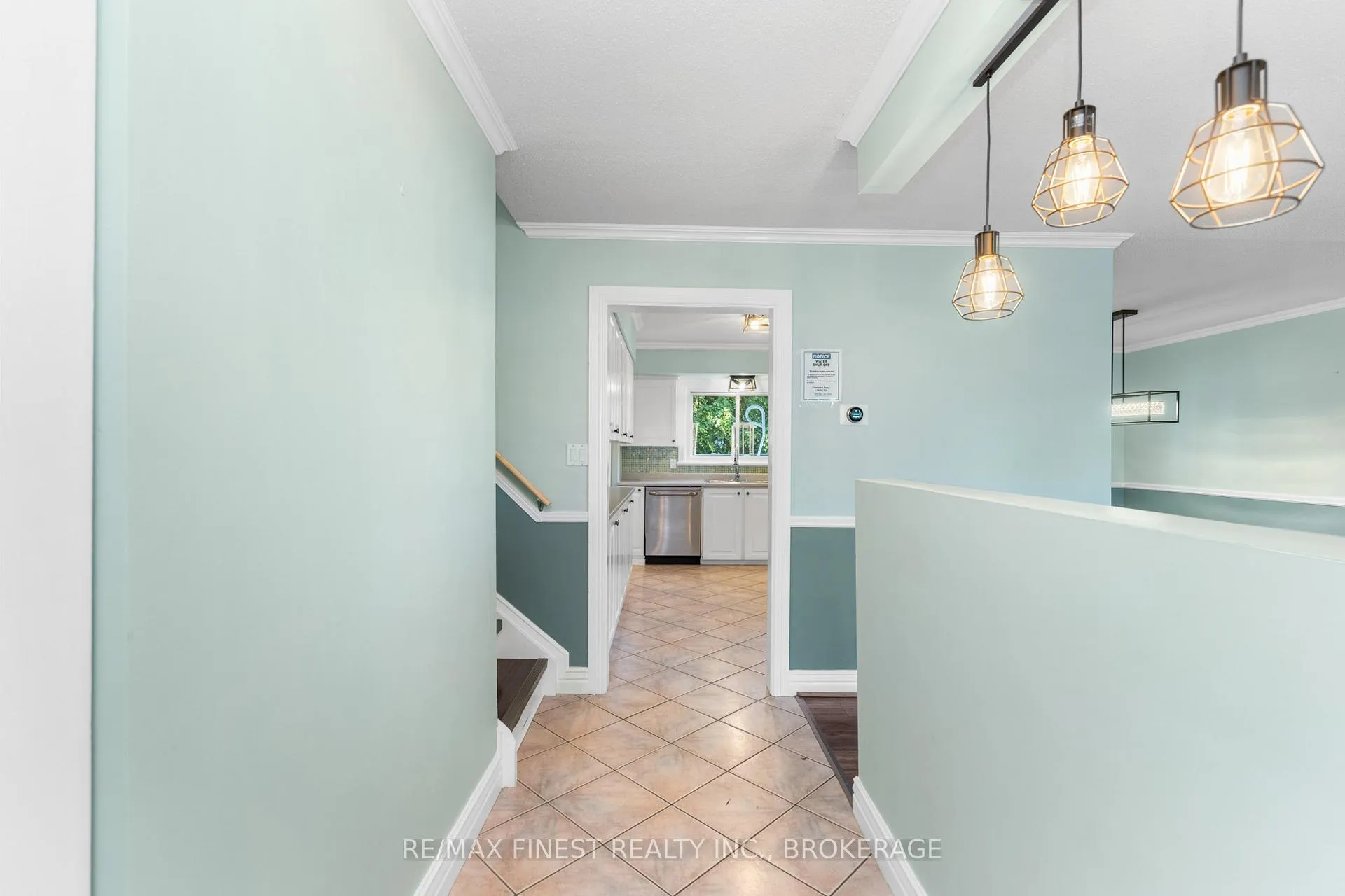 Photo 7 of 52 Windsor Drive, Brockville — HOMEH
