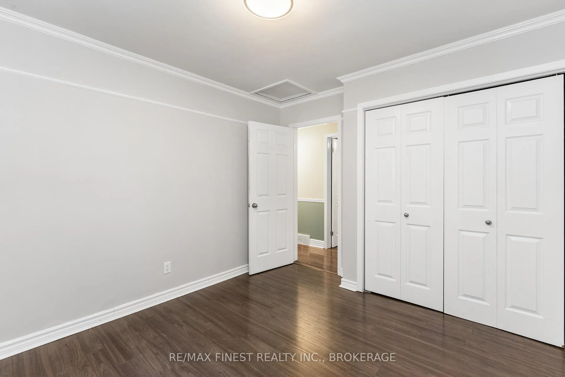 Photo 24 of 52 Windsor Drive, Brockville — HOMEH