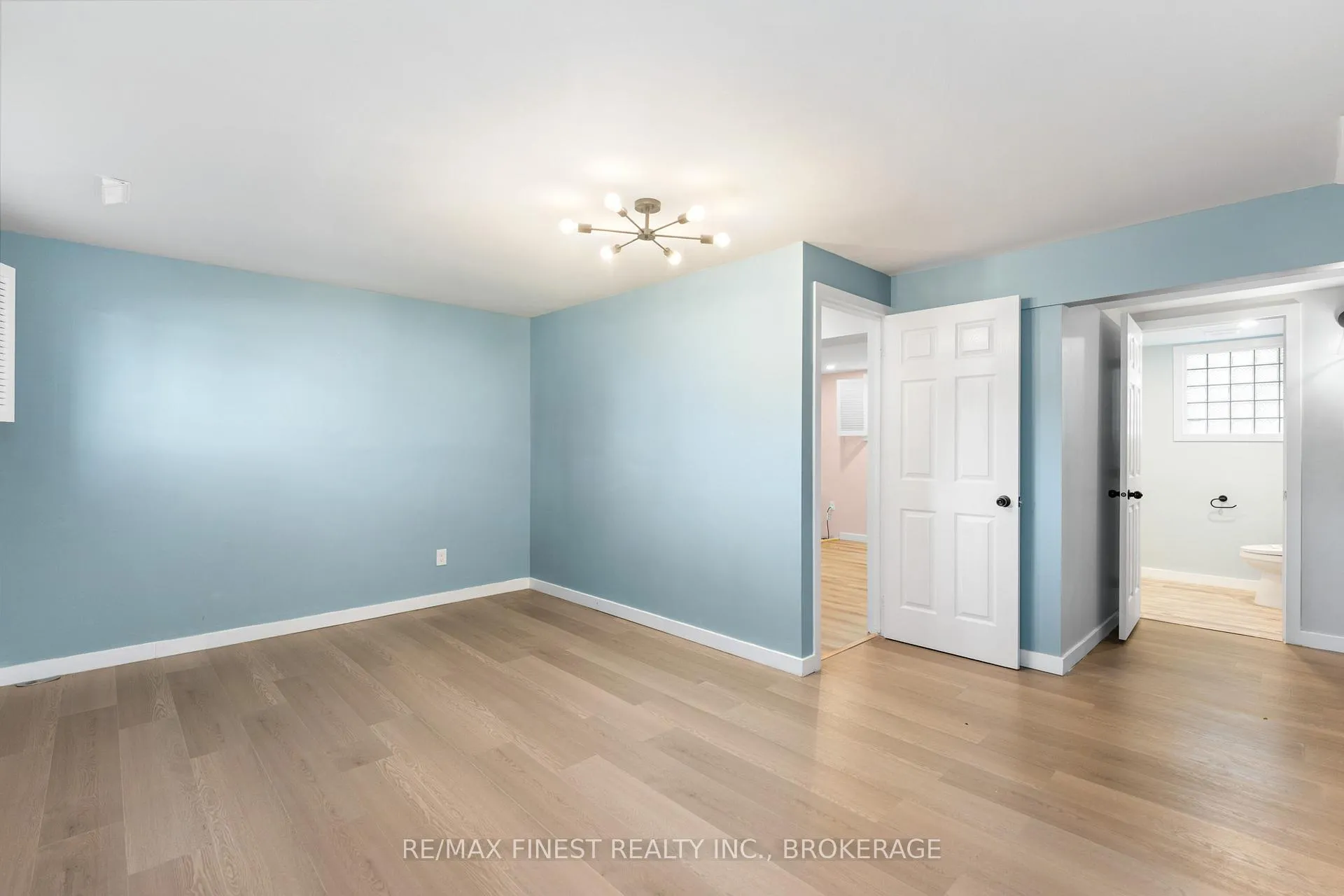 Photo 32 of 52 Windsor Drive, Brockville — HOMEH