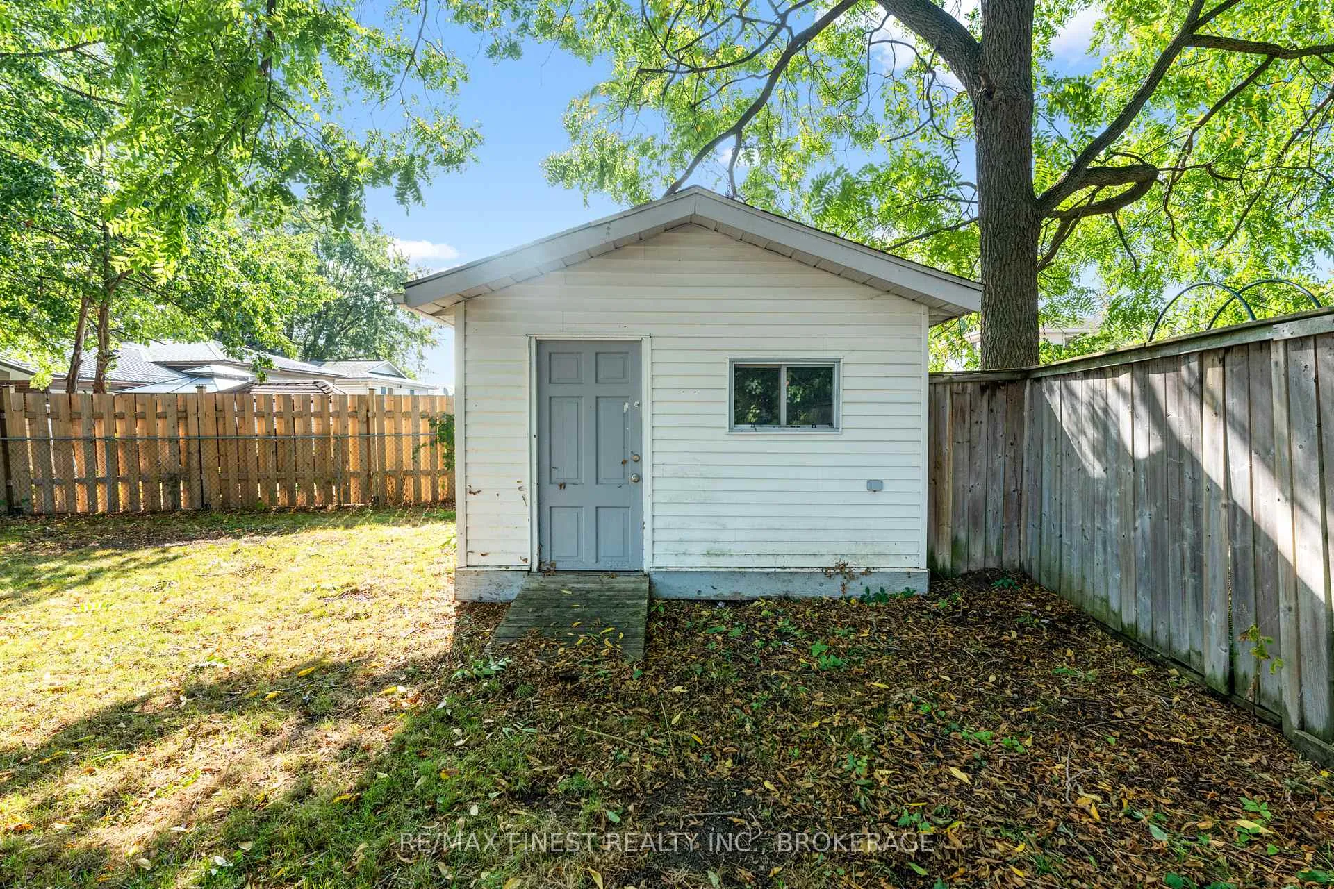 Photo 42 of 52 Windsor Drive, Brockville — HOMEH