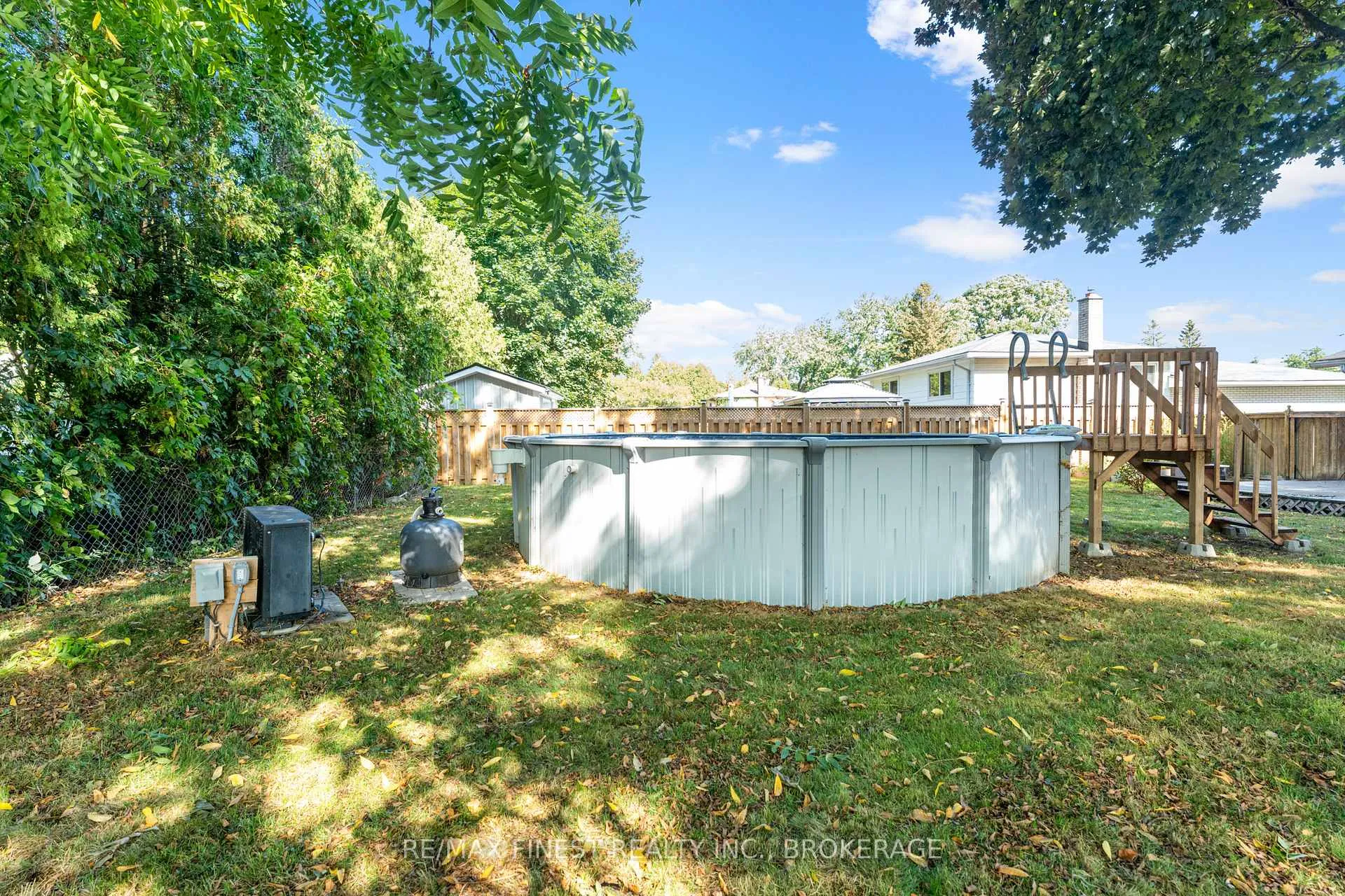 Photo 44 of 52 Windsor Drive, Brockville — HOMEH