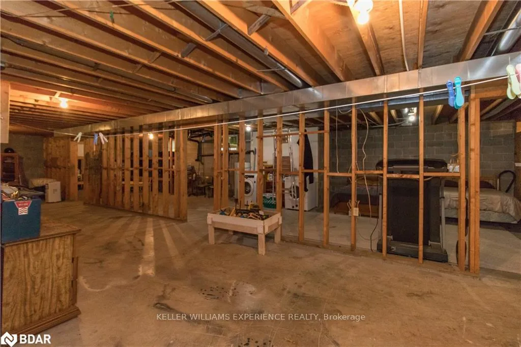 Photo 31 of 11153 522 Highway, Parry Sound Remote Area, Arnstein — HOMEH