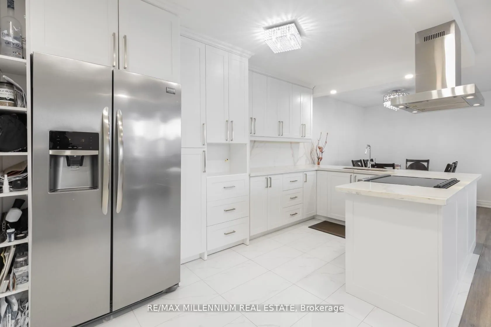 Photo 7 of Unit 706, 2645 Kipling Avenue W, Etobicoke, Mount Olive-Silverstone-Jamestown — HOMEH