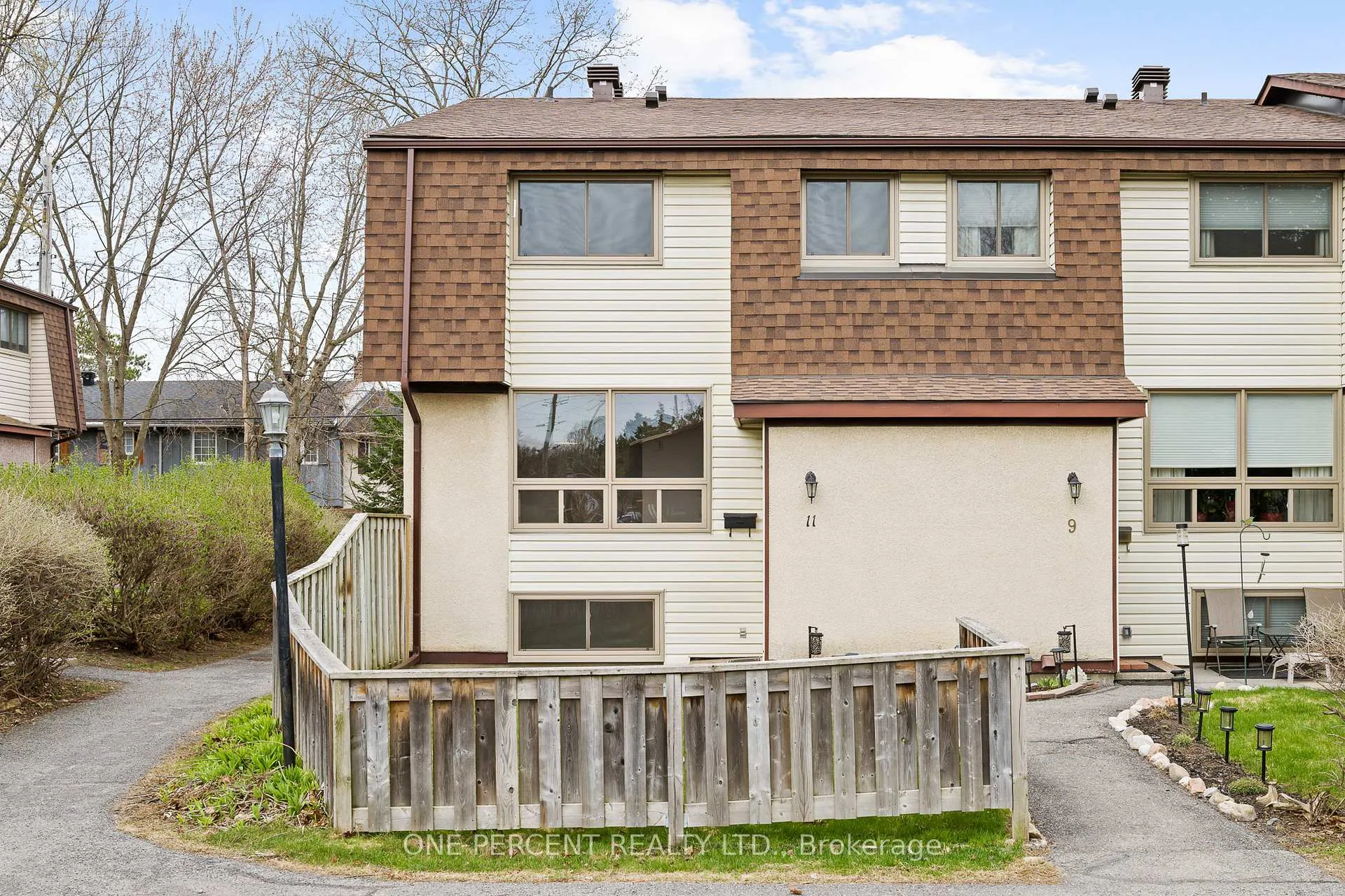 Photo 1 of Unit 11, 2640 Draper Avenue, Ottawa, Redwood Park — HOMEH