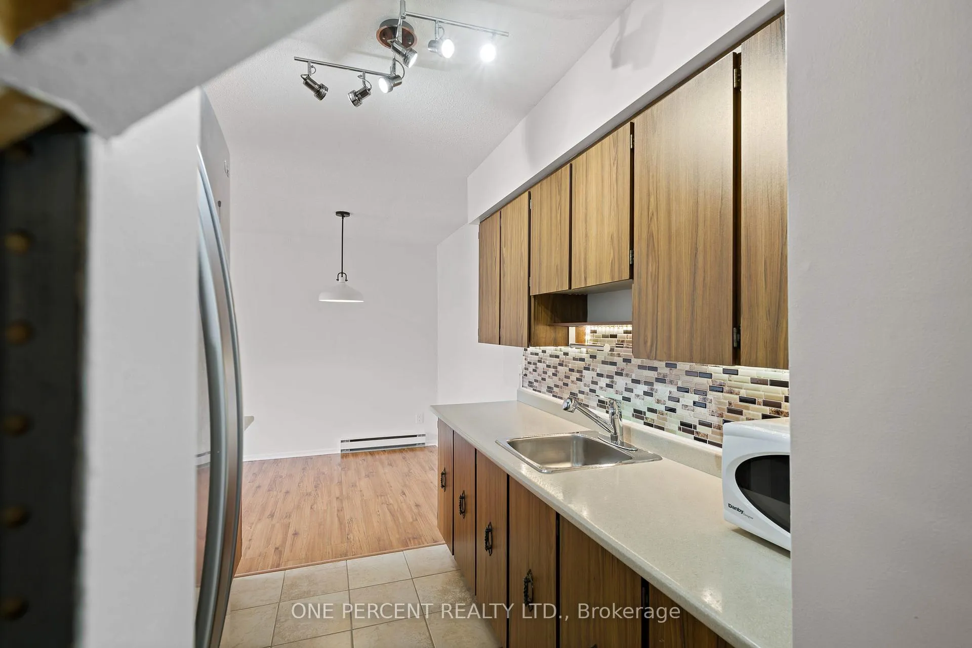 Photo 12 of Unit 11, 2640 Draper Avenue, Ottawa, Redwood Park — HOMEH