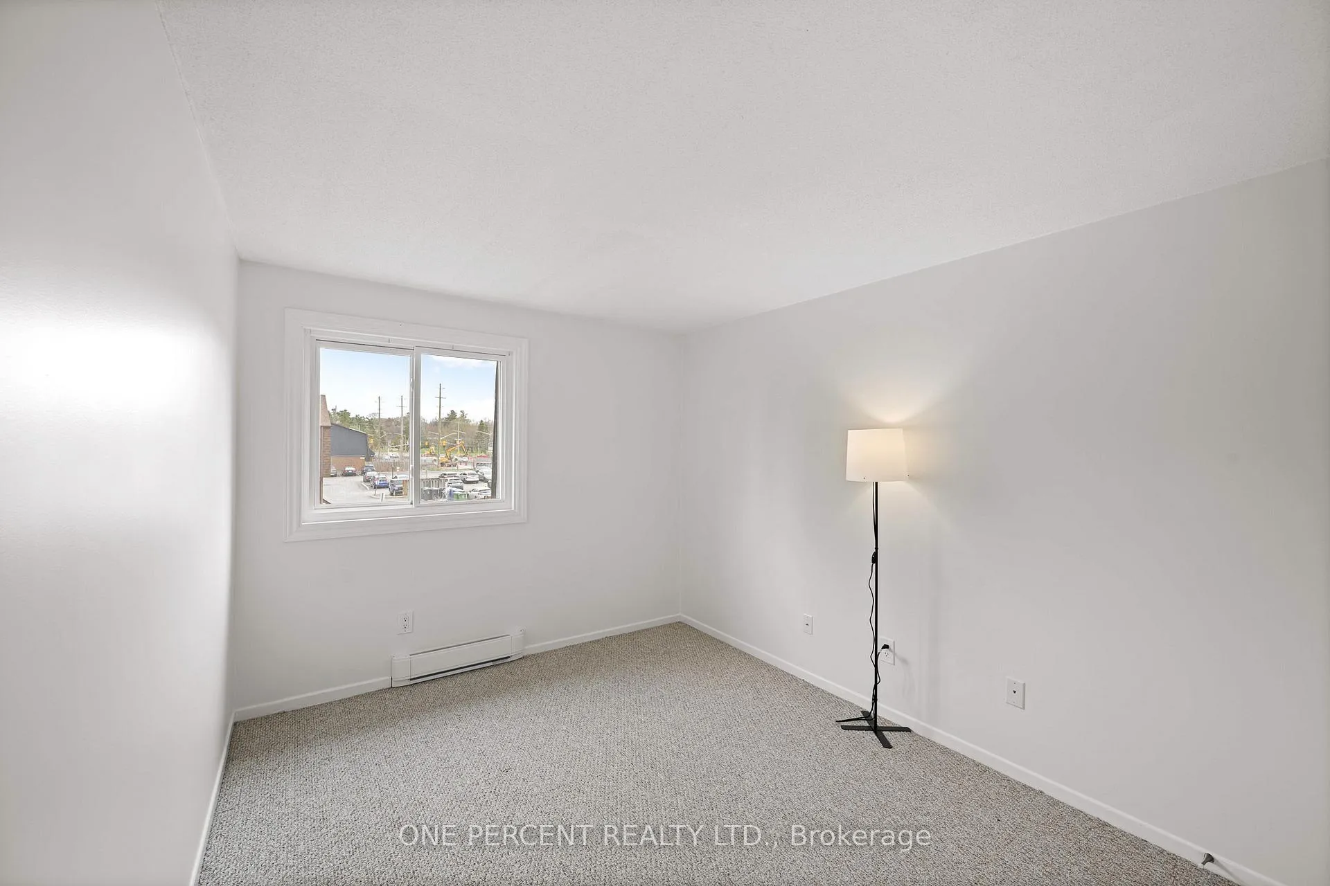 Photo 19 of Unit 11, 2640 Draper Avenue, Ottawa, Redwood Park — HOMEH