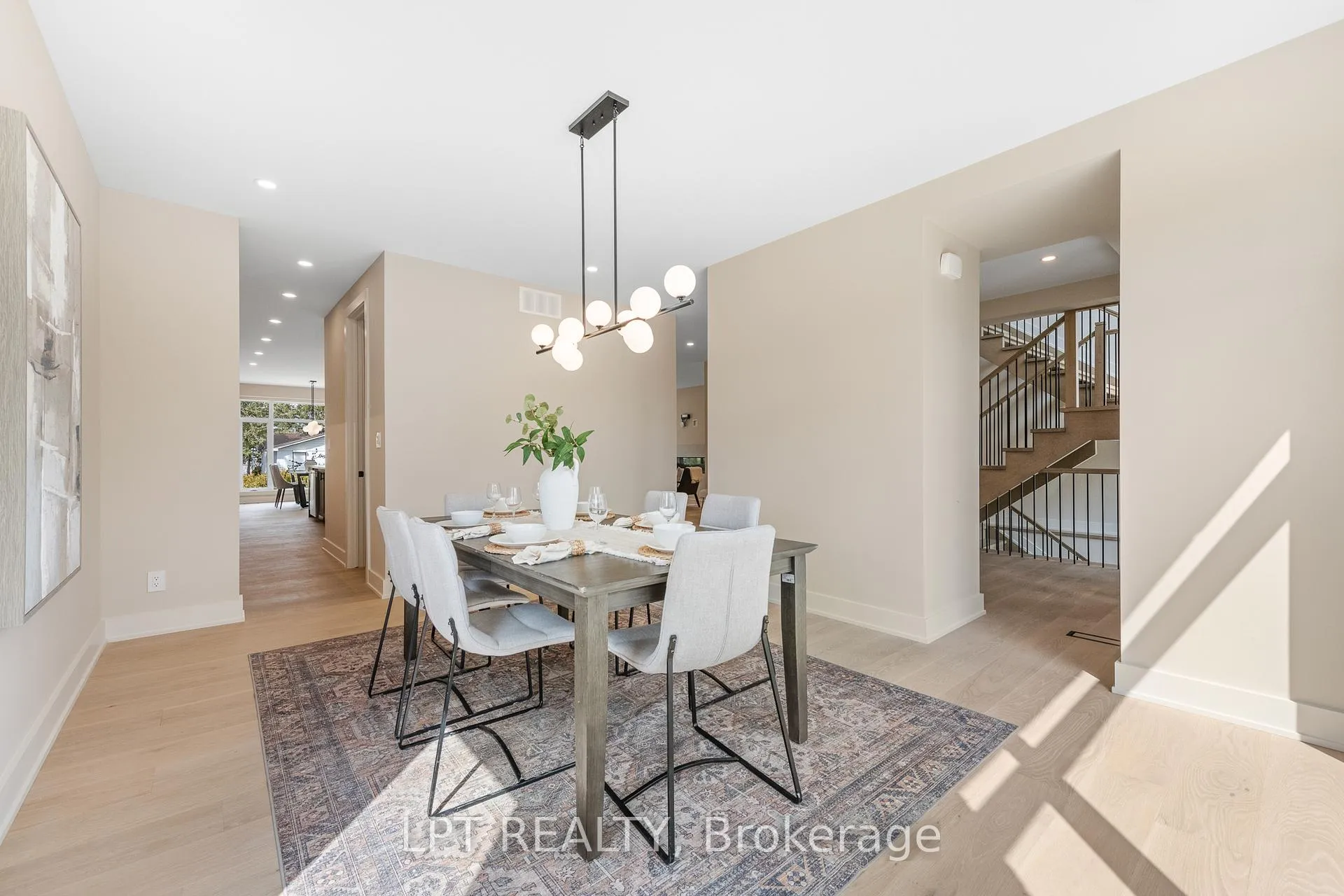 Photo 6 of 400 Ashbee Court, Ottawa, Manotick Village & Manotick Estates — HOMEH