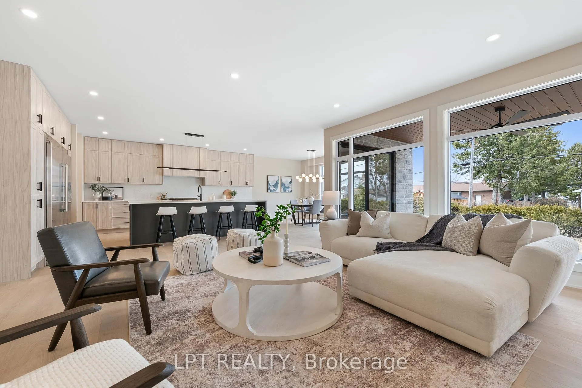Photo 18 of 400 Ashbee Court, Ottawa, Manotick Village & Manotick Estates — HOMEH