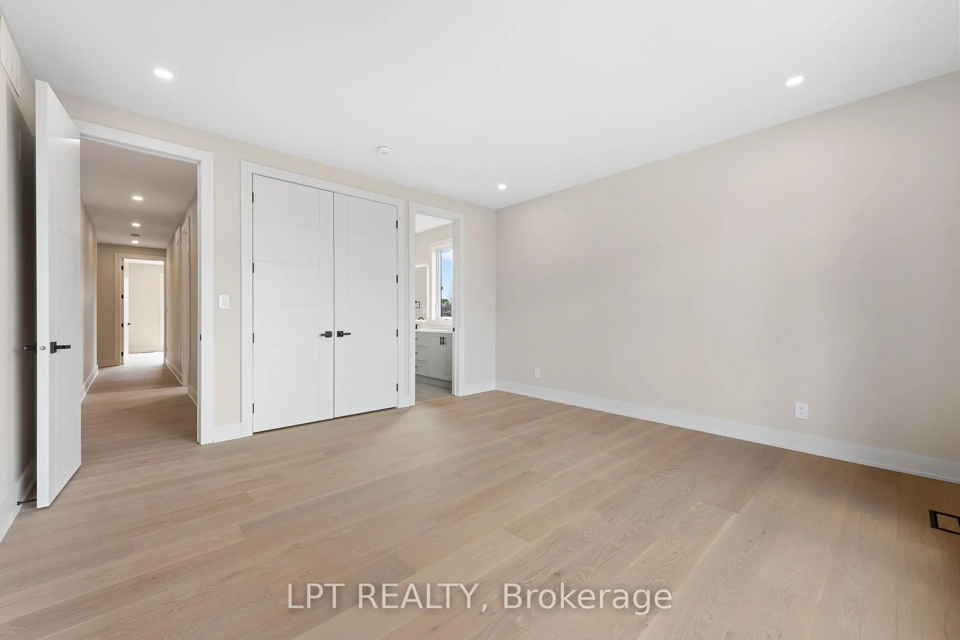 Photo 39 of 400 Ashbee Court, Ottawa, Manotick Village & Manotick Estates — HOMEH